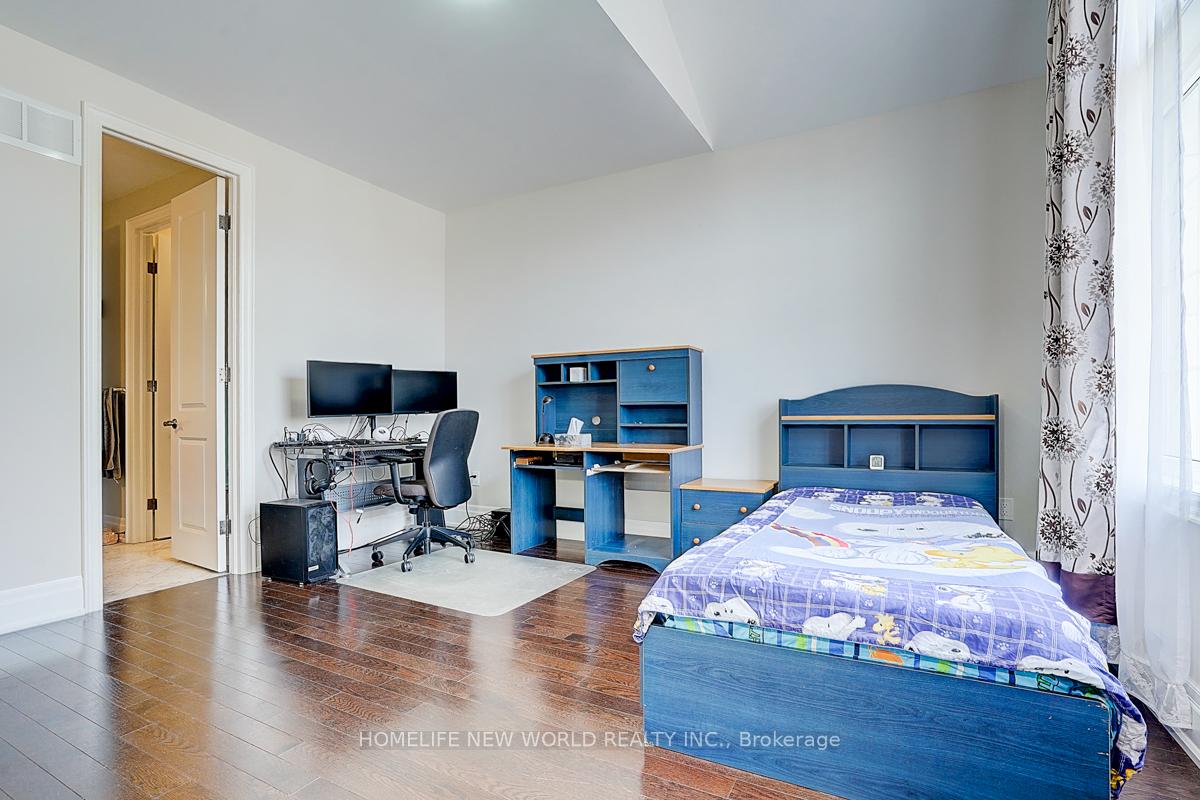 Photo 32 of 123 Fitzmaurice Drive, Vaughan, Patterson — HOMEH