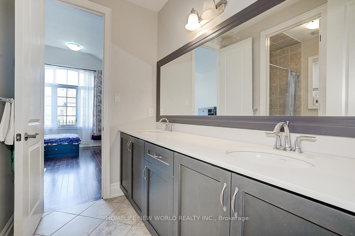 Photo 33 of 123 Fitzmaurice Drive, Vaughan, Patterson — HOMEH