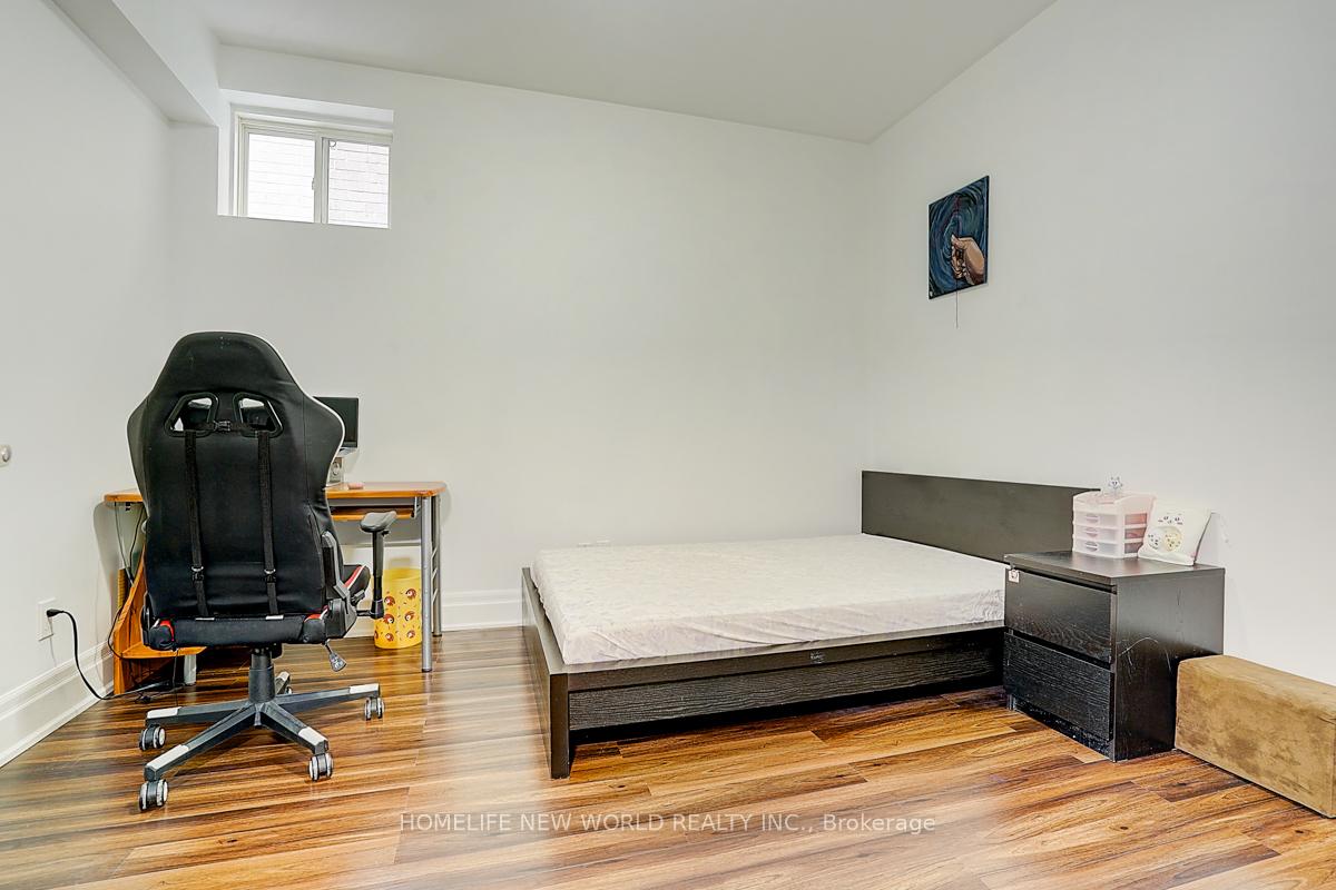 Photo 38 of 123 Fitzmaurice Drive, Vaughan, Patterson — HOMEH