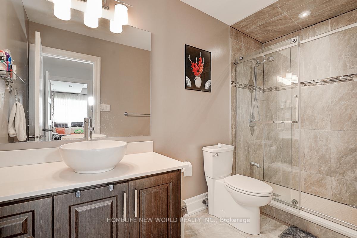 Photo 39 of 123 Fitzmaurice Drive, Vaughan, Patterson — HOMEH