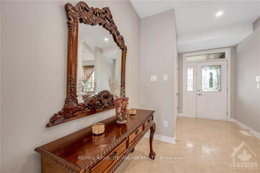 Photo 2 of 398 Nestleton Street, Ottawa, Avalon East — HOMEH