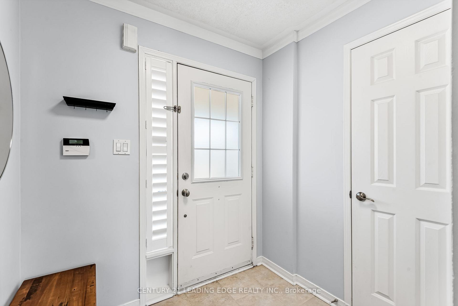 Photo 9 of 4 Four Winds Drive, Whitby, Port Whitby — HOMEH