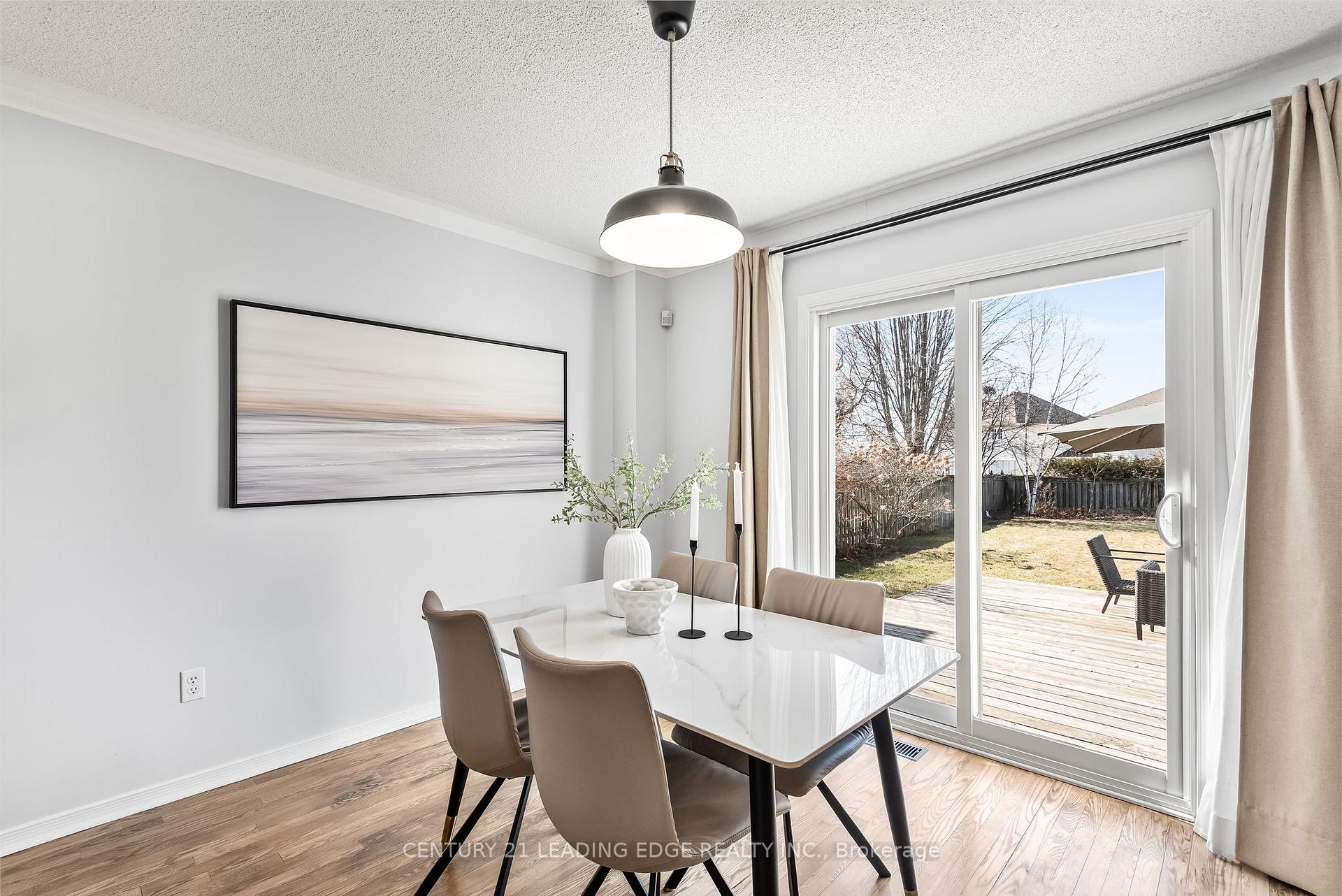 Photo 14 of 4 Four Winds Drive, Whitby, Port Whitby — HOMEH