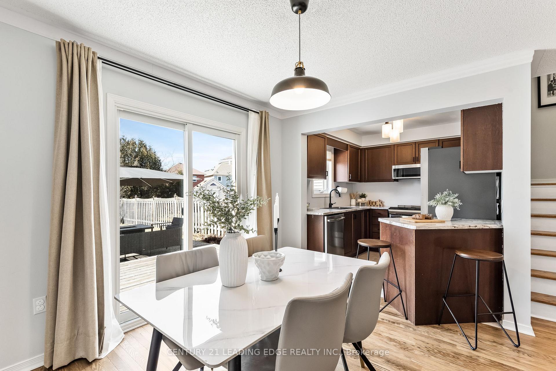 Photo 16 of 4 Four Winds Drive, Whitby, Port Whitby — HOMEH