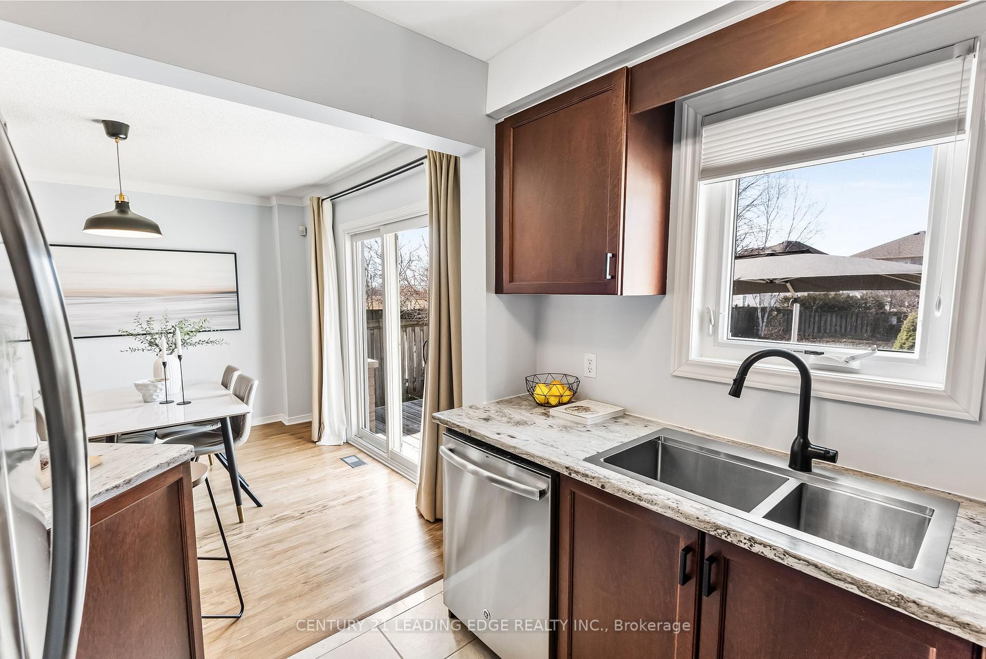 Photo 18 of 4 Four Winds Drive, Whitby, Port Whitby — HOMEH