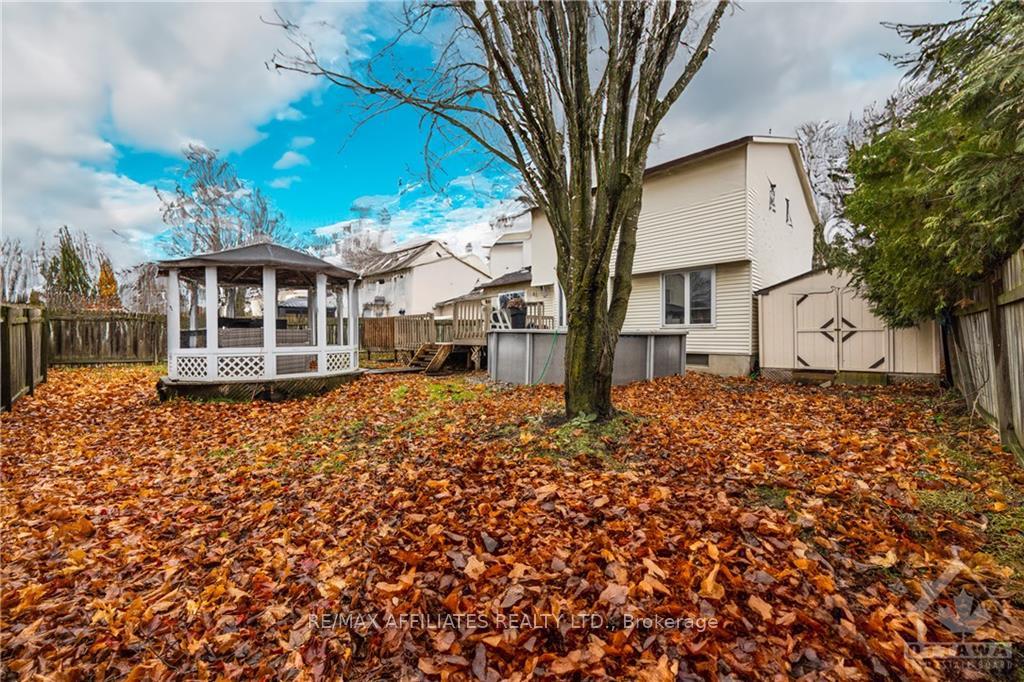 Photo 30 of 413 Cloverheath Crescent, Ottawa, Queenswood Heights South — HOMEH