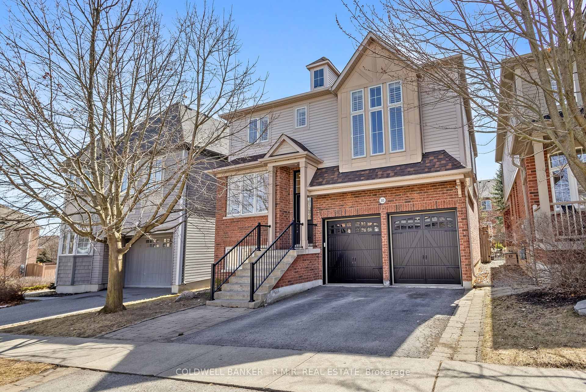 Photo 1 of 2423 Pilgrim Square, Oshawa, Windfields — HOMEH