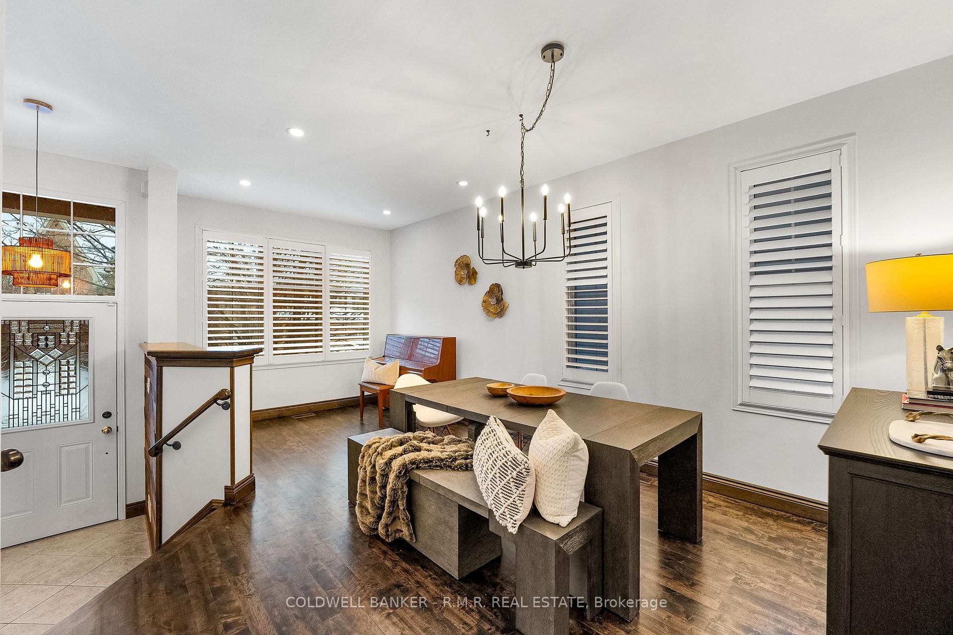 Photo 2 of 2423 Pilgrim Square, Oshawa, Windfields — HOMEH