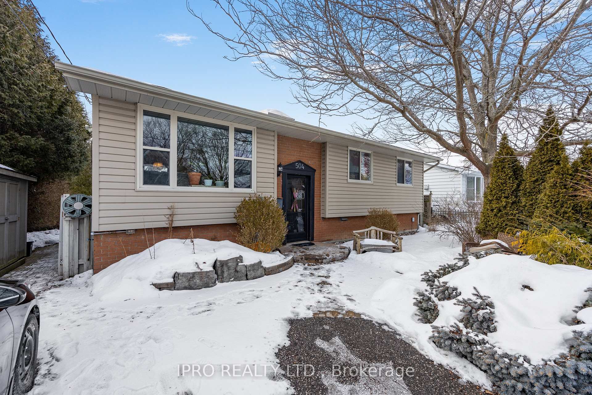 Photo 3 of 504 Stewart Street, Whitby, Blue Grass Meadows — HOMEH