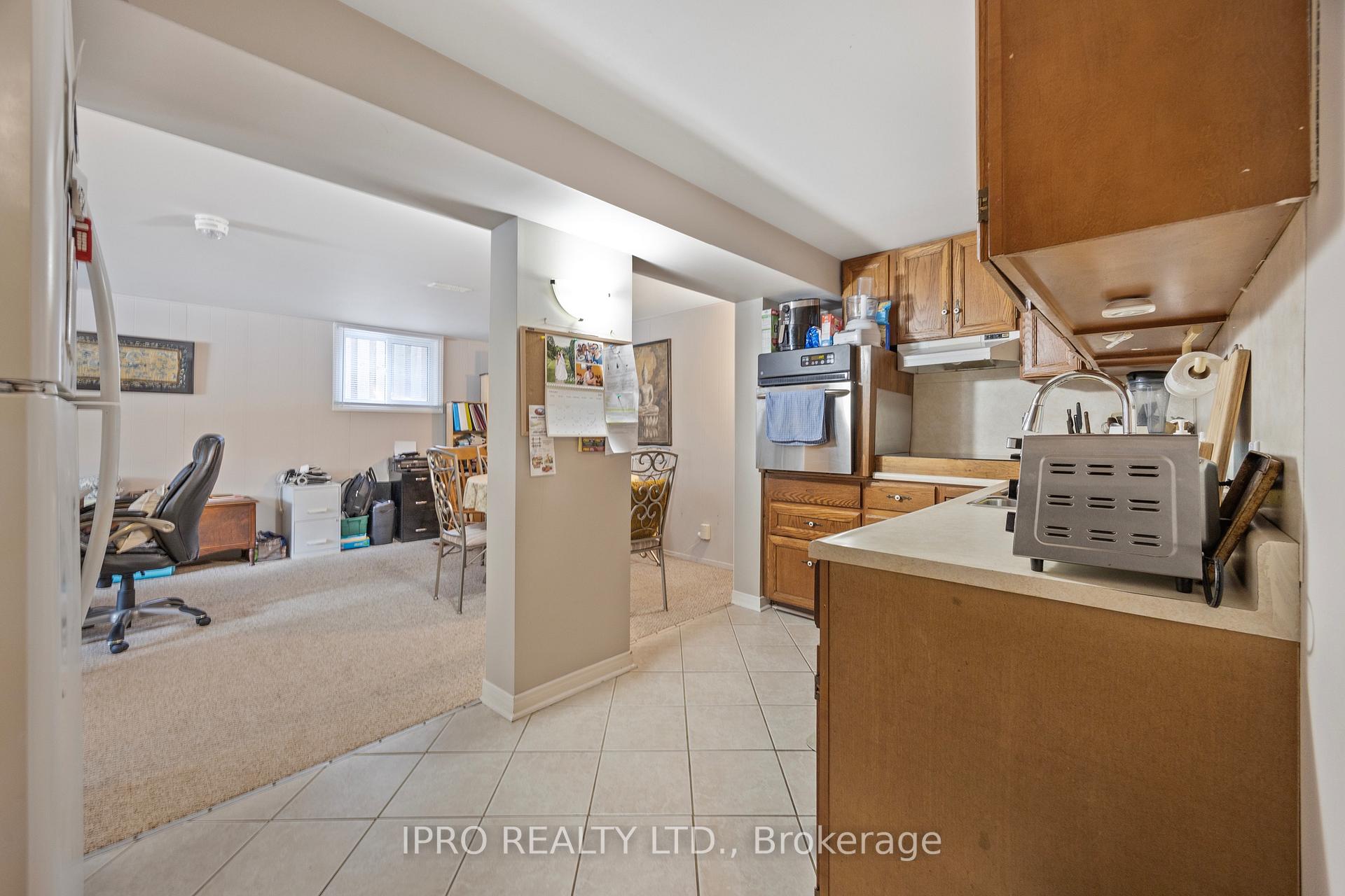 Photo 17 of 504 Stewart Street, Whitby, Blue Grass Meadows — HOMEH
