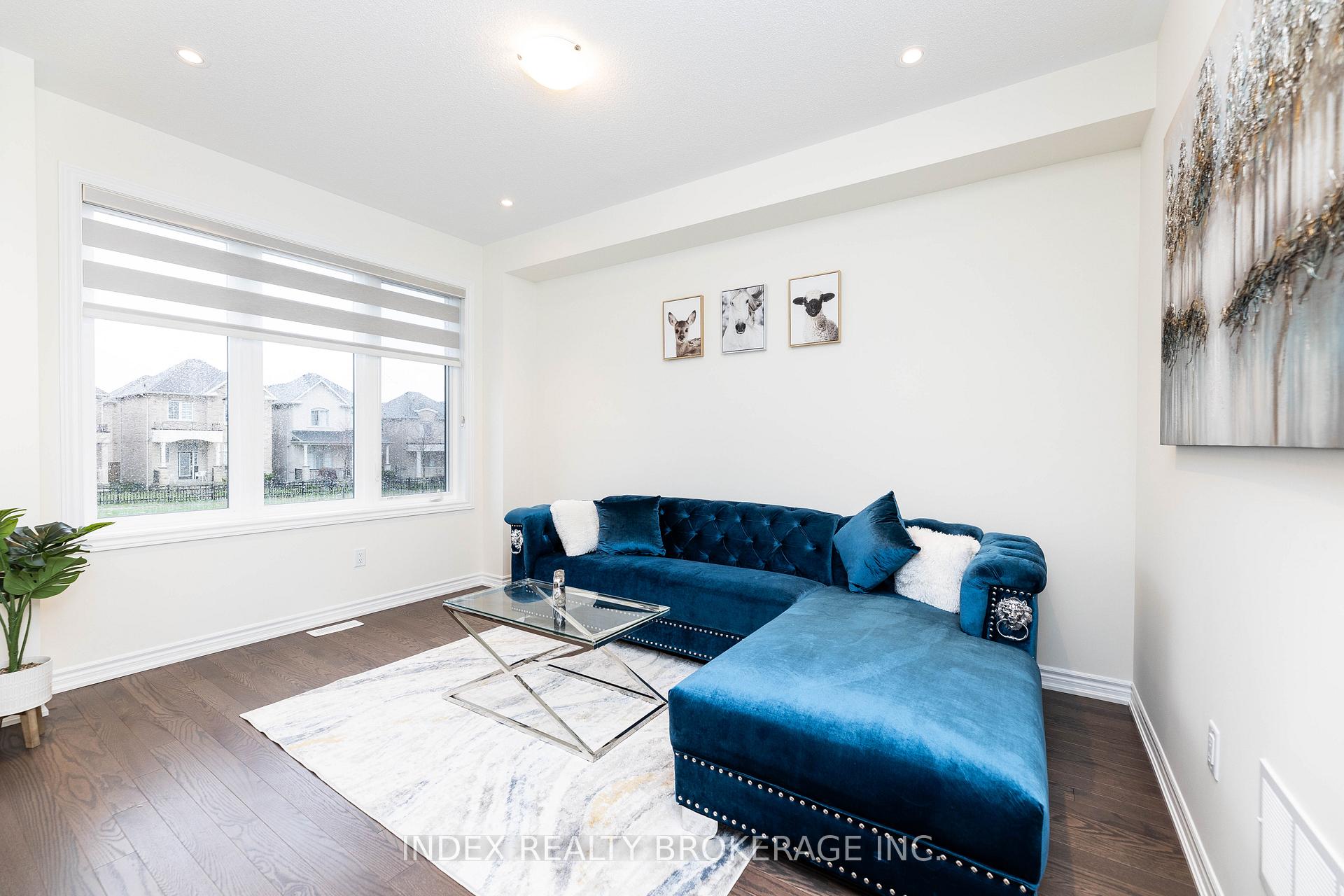 Photo 7 of 21 Mountainside Crescent, Whitby, Rolling Acres — HOMEH