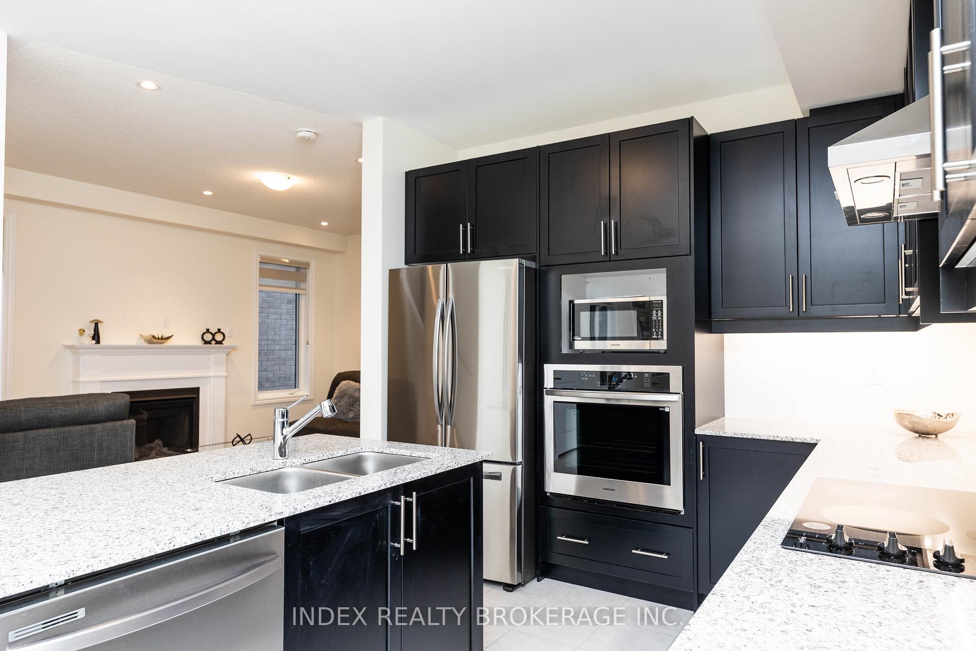 Photo 14 of 21 Mountainside Crescent, Whitby, Rolling Acres — HOMEH