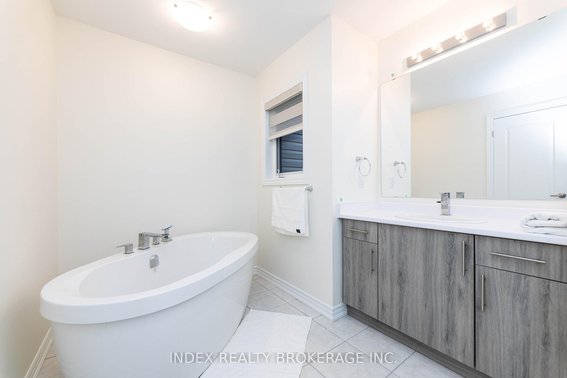 Photo 32 of 21 Mountainside Crescent, Whitby, Rolling Acres — HOMEH