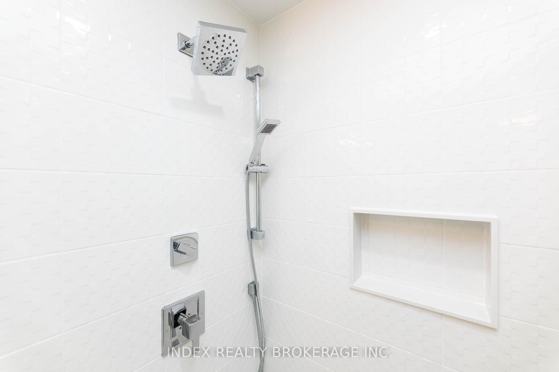 Photo 33 of 21 Mountainside Crescent, Whitby, Rolling Acres — HOMEH
