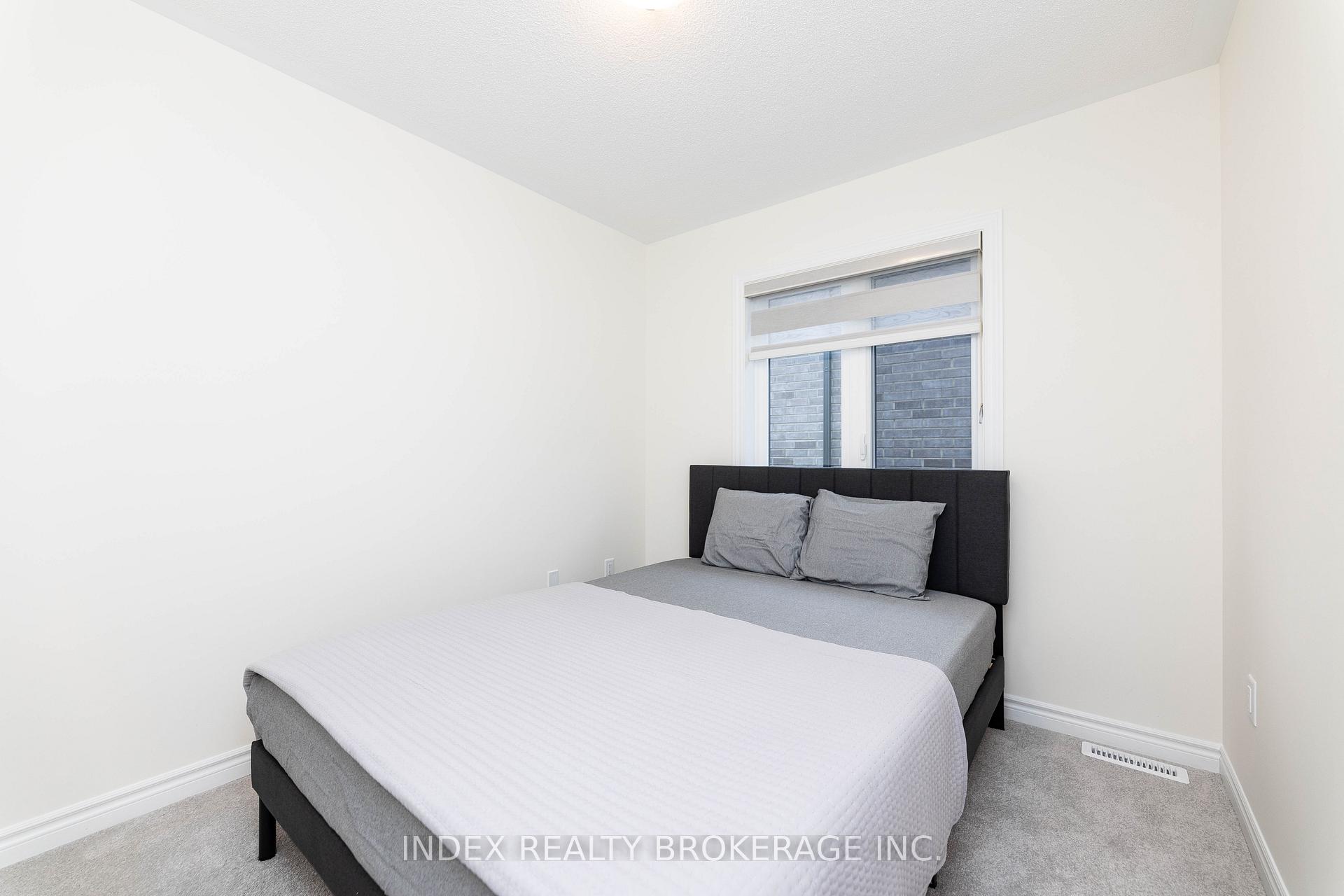 Photo 35 of 21 Mountainside Crescent, Whitby, Rolling Acres — HOMEH