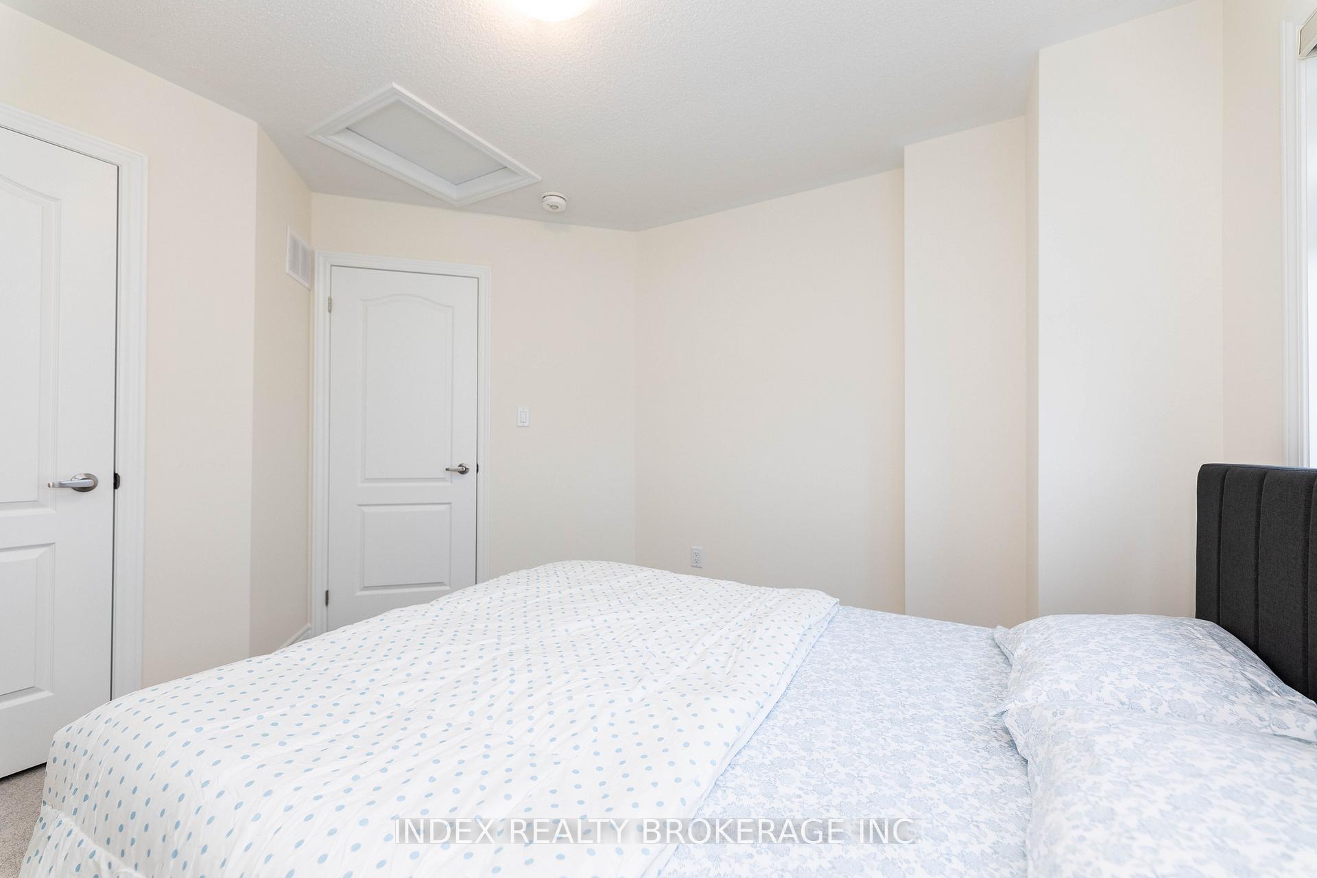 Photo 40 of 21 Mountainside Crescent, Whitby, Rolling Acres — HOMEH