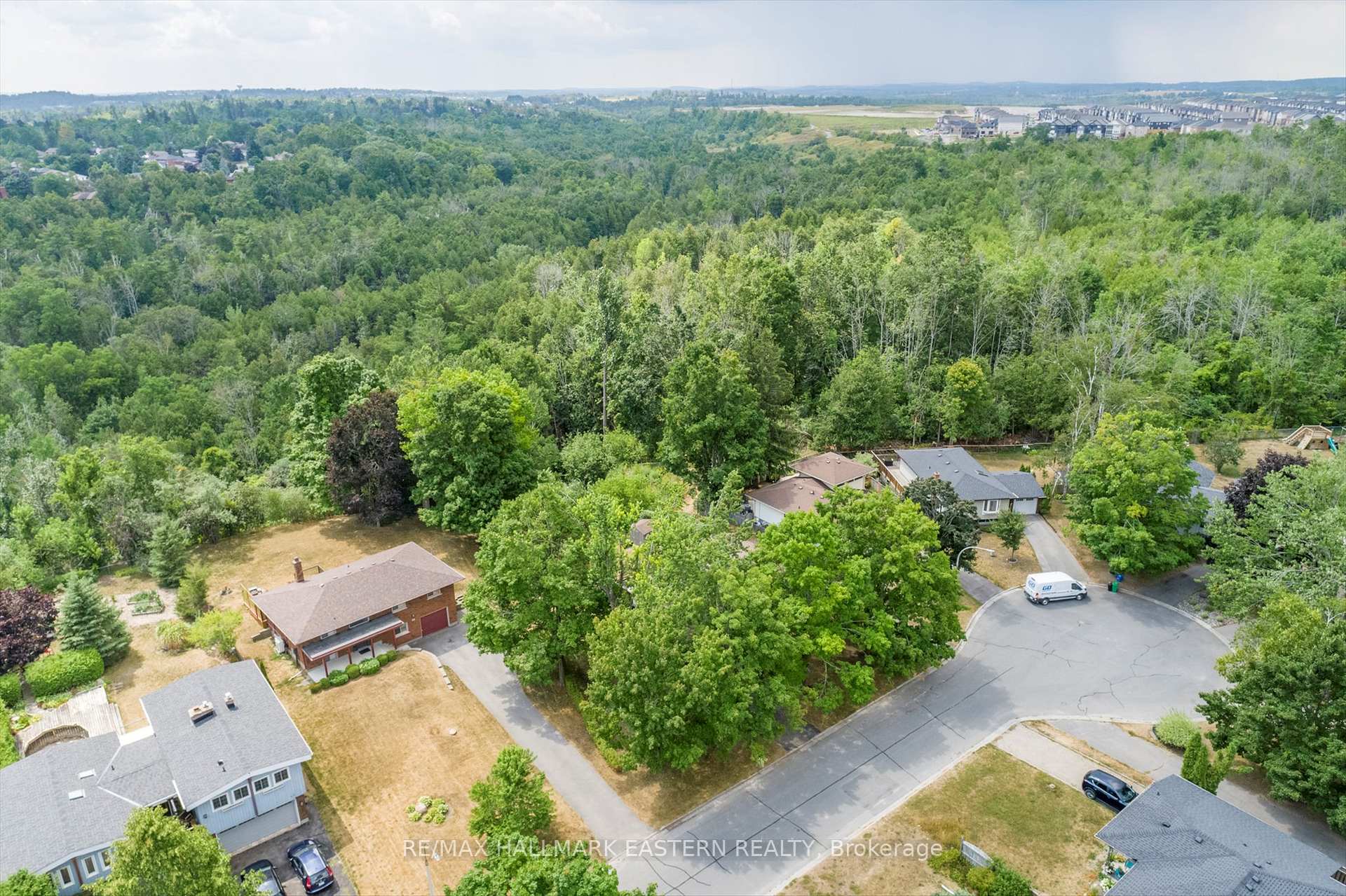 Photo 30 of 33 Parkview Drive, Peterborough, Northcrest Ward 5 — HOMEH