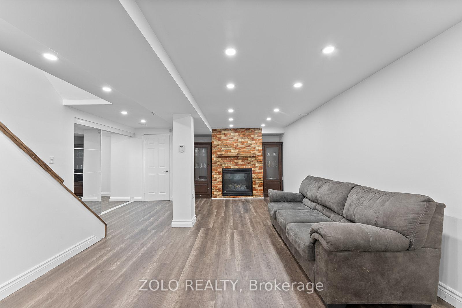 Photo 20 of 67 Griffen Place, Whitby, Rolling Acres — HOMEH