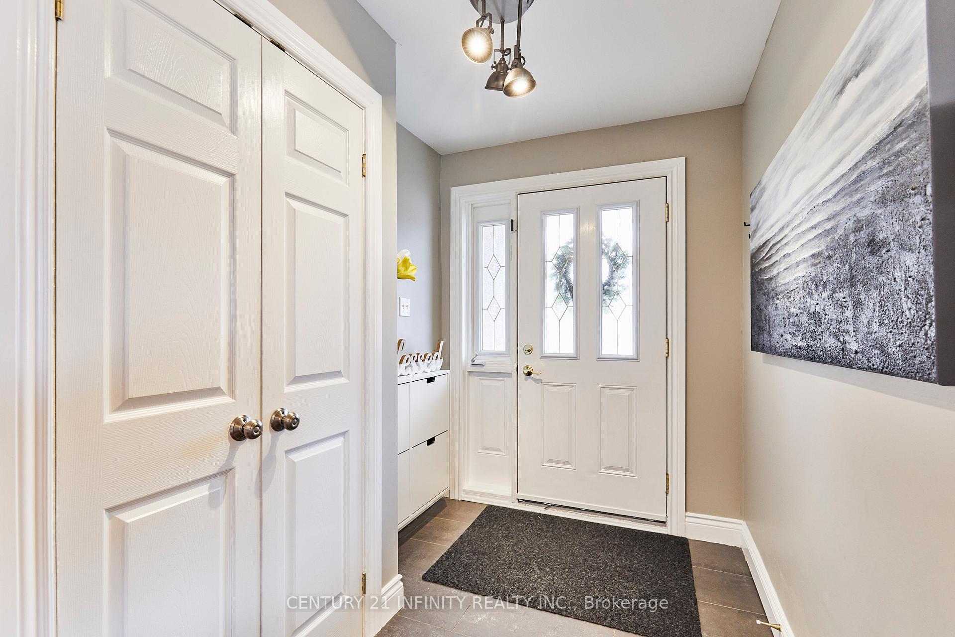 Photo 8 of 24 Kenton Court, Whitby, Lynde Creek — HOMEH