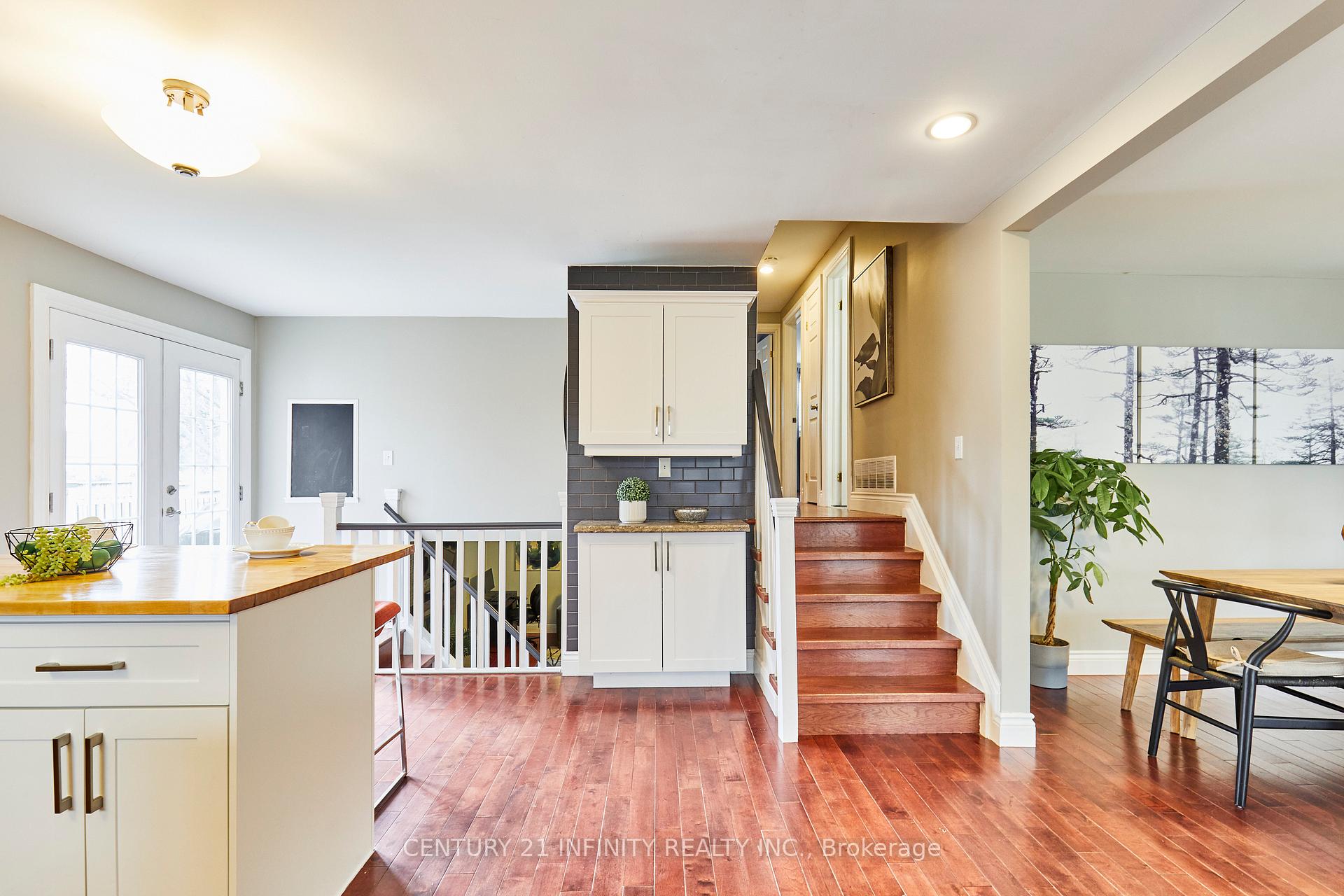 Photo 11 of 24 Kenton Court, Whitby, Lynde Creek — HOMEH