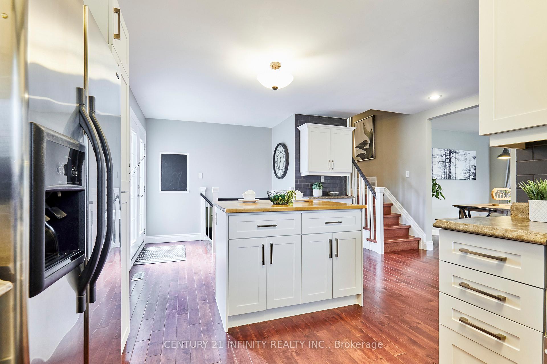 Photo 16 of 24 Kenton Court, Whitby, Lynde Creek — HOMEH