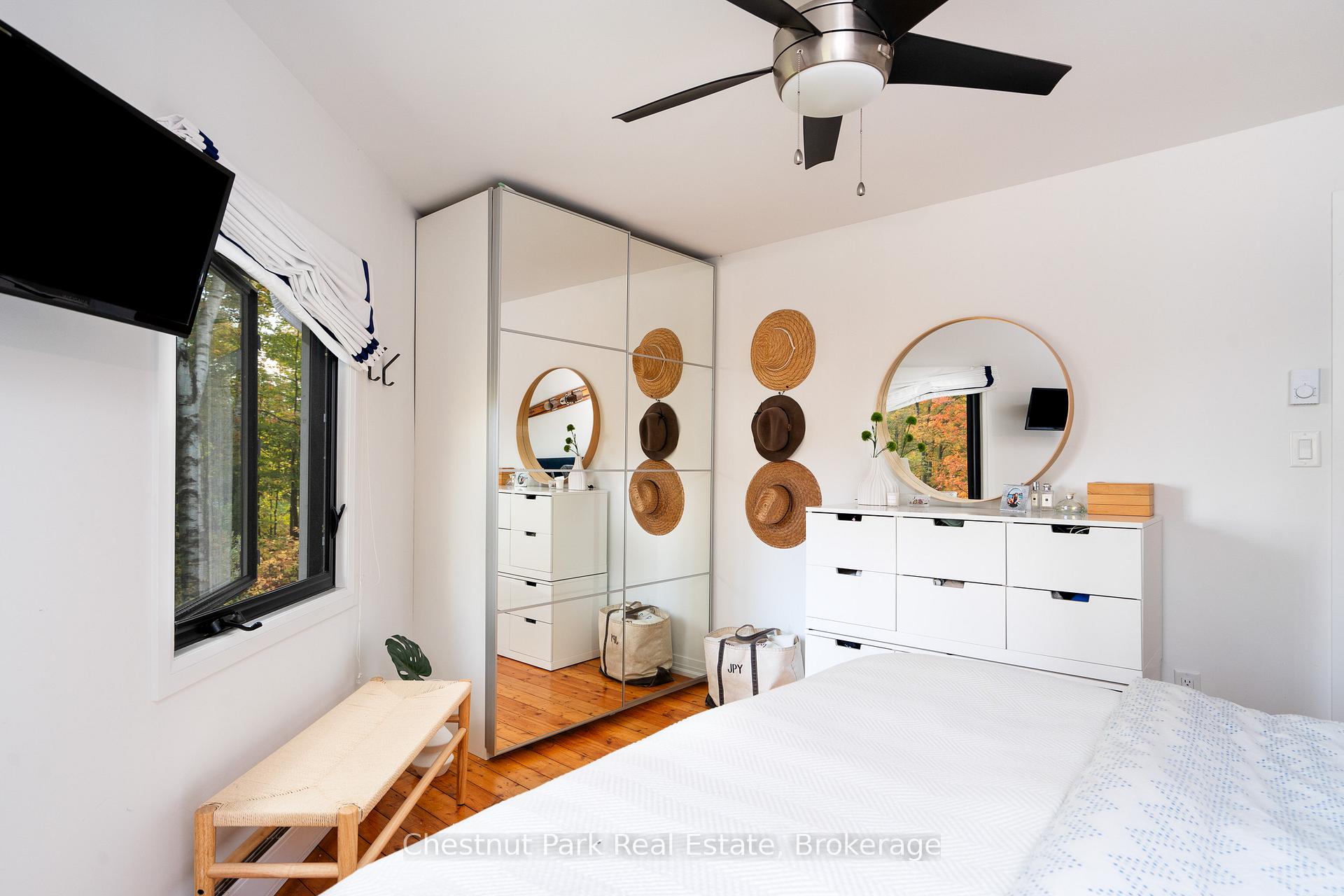 Photo 19 of 200 Northmount Crescent, Blue Mountains — HOMEH