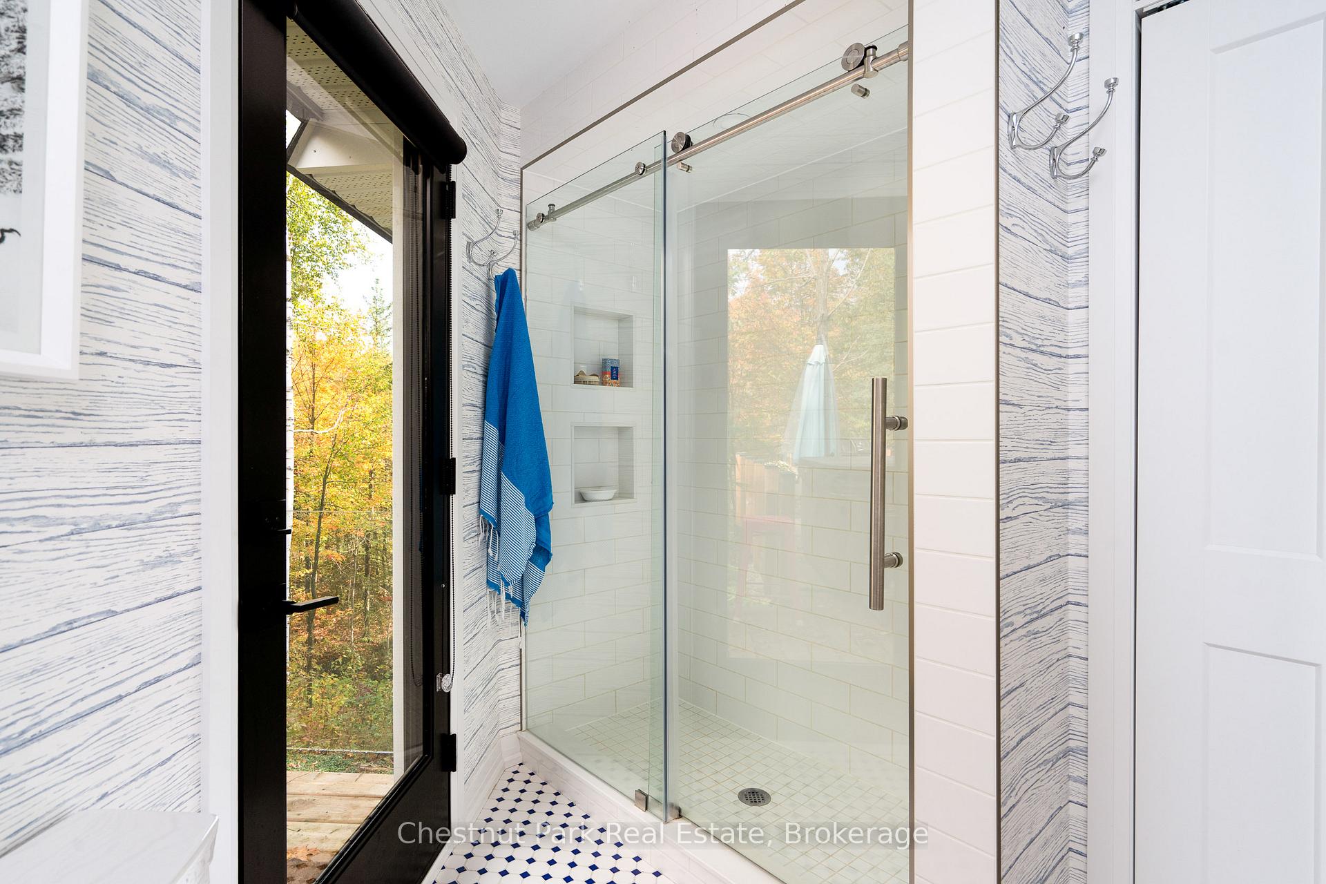 Photo 23 of 200 Northmount Crescent, Blue Mountains — HOMEH