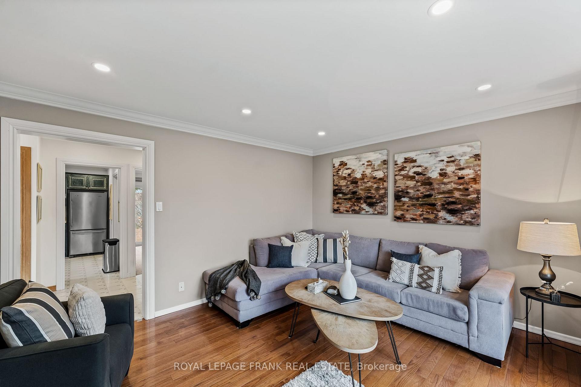 Photo 9 of 712 Hillcroft Street, Oshawa, Eastdale — HOMEH