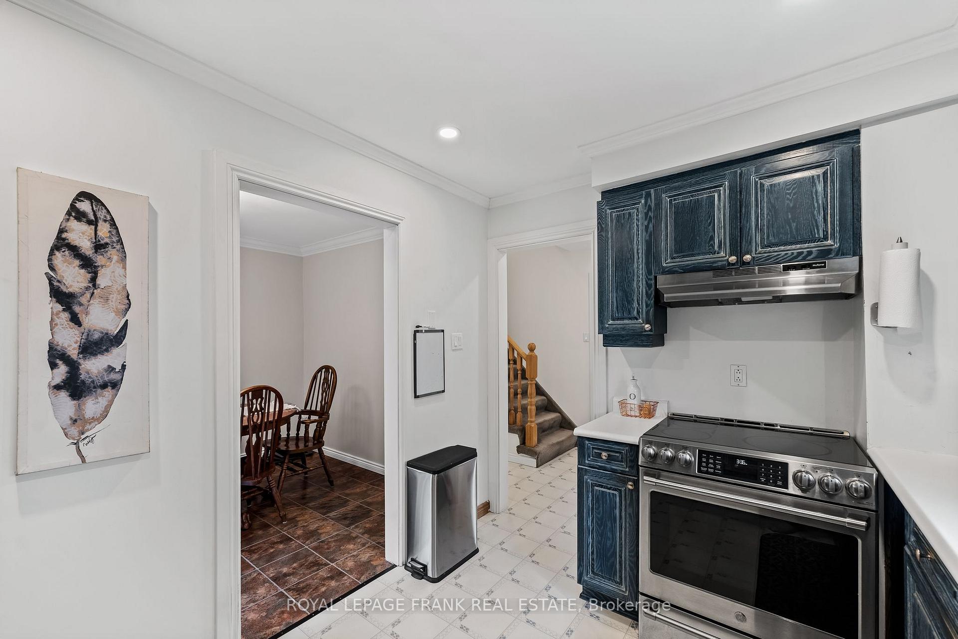 Photo 12 of 712 Hillcroft Street, Oshawa, Eastdale — HOMEH