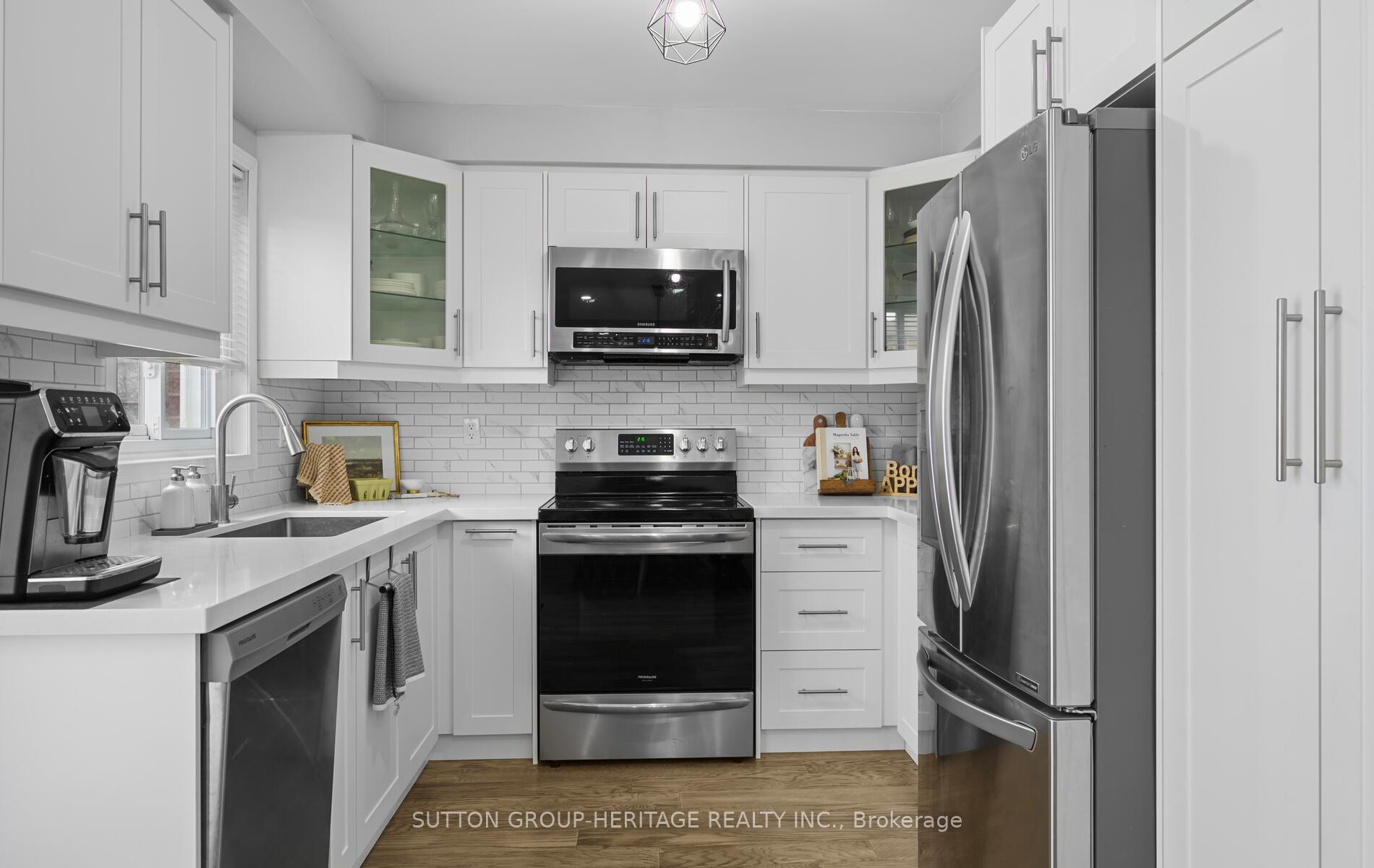 Photo 10 of 14 Milne Street, Whitby, Downtown Whitby — HOMEH