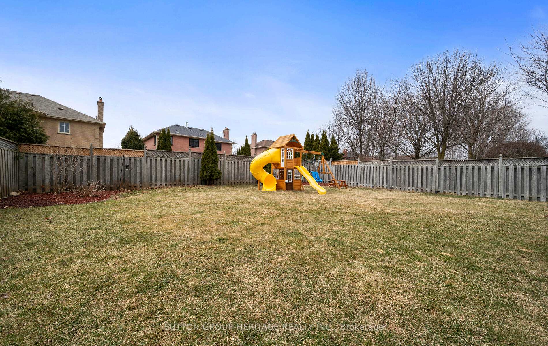 Photo 31 of 14 Milne Street, Whitby, Downtown Whitby — HOMEH