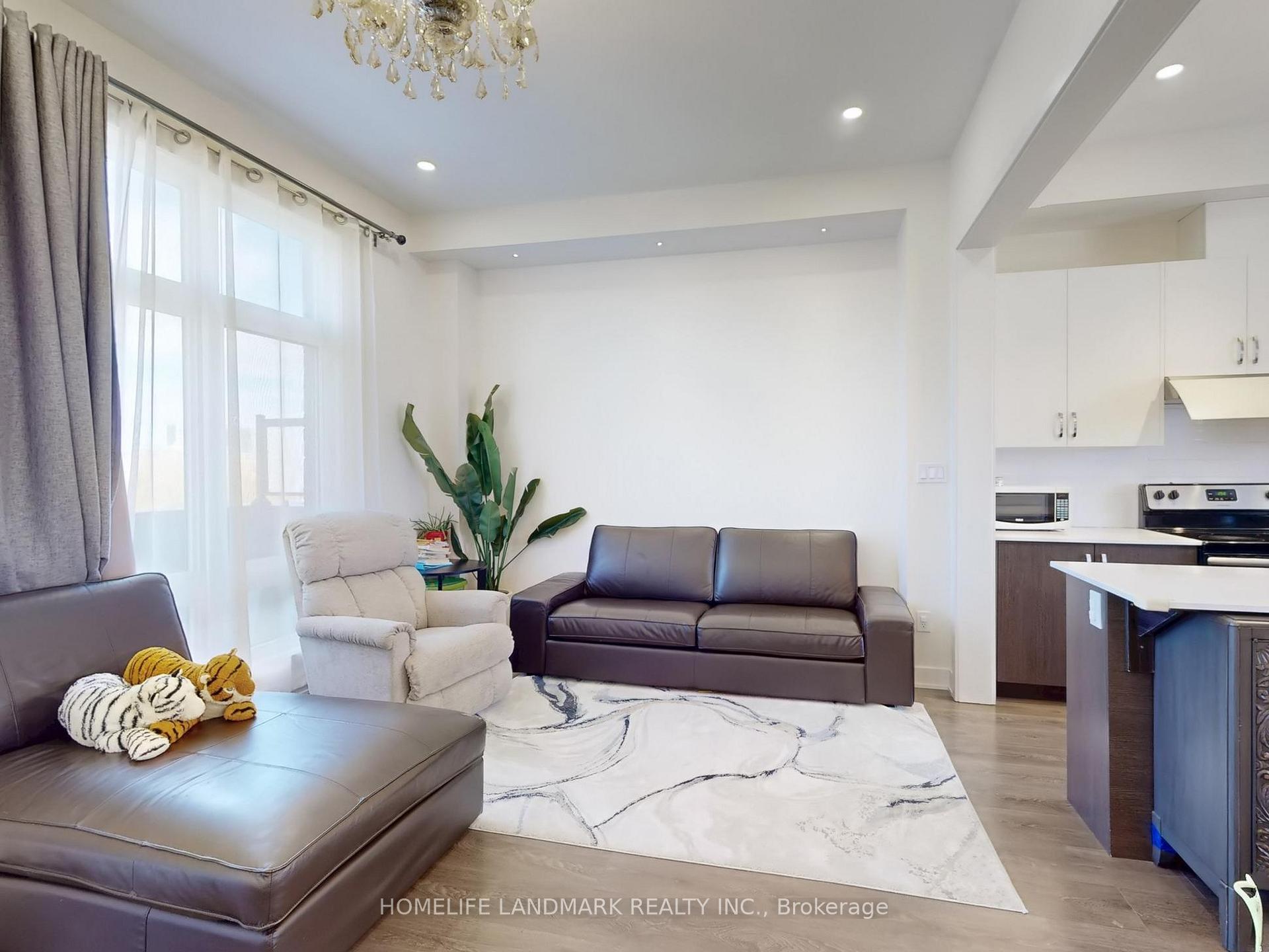 Photo 7 of 22 Carpaccio Avenue, Vaughan, Vellore Village — HOMEH