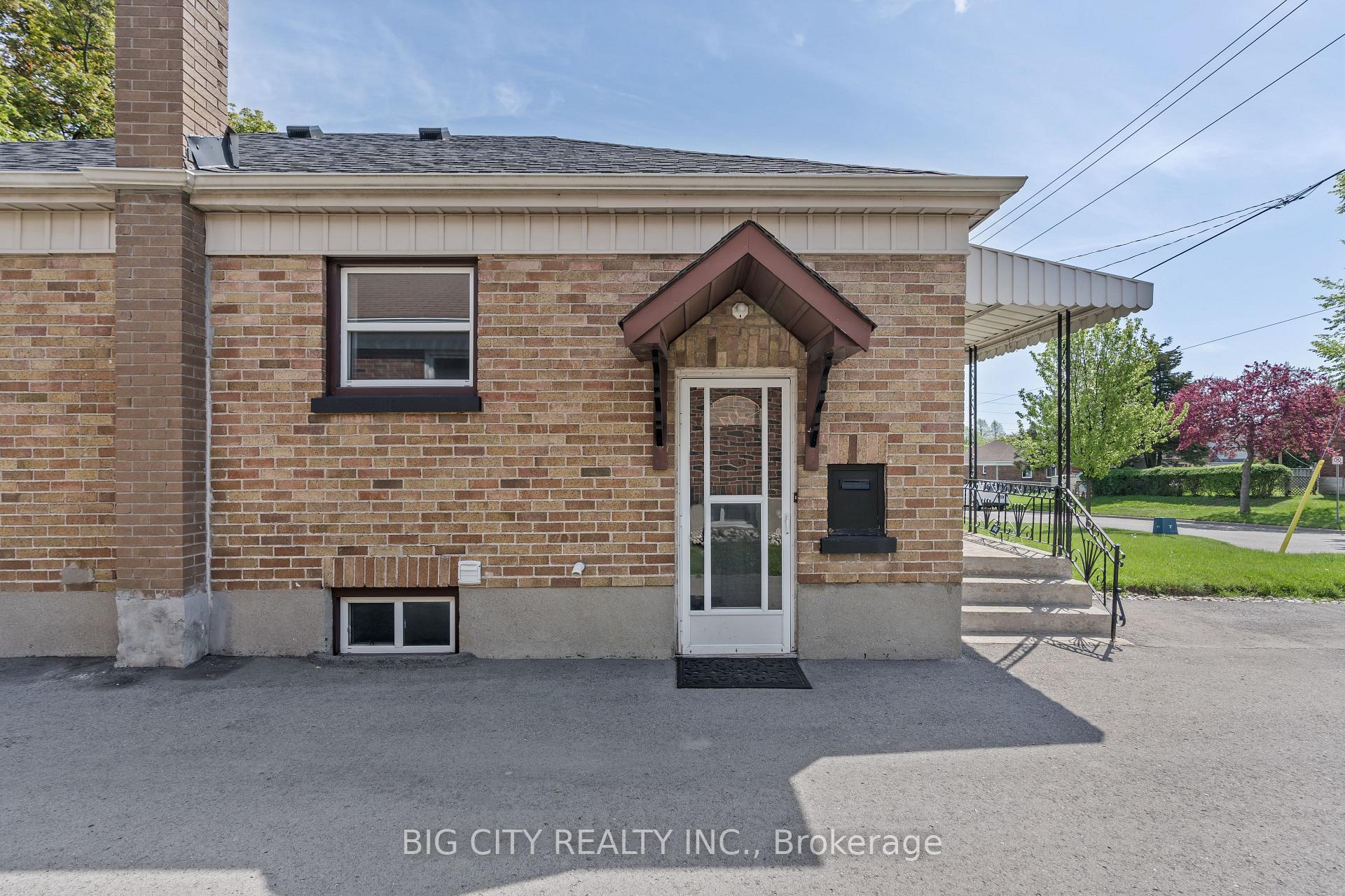 Photo 4 of Unit (Main), 516 Colborne Street, Oshawa, O'Neill — HOMEH