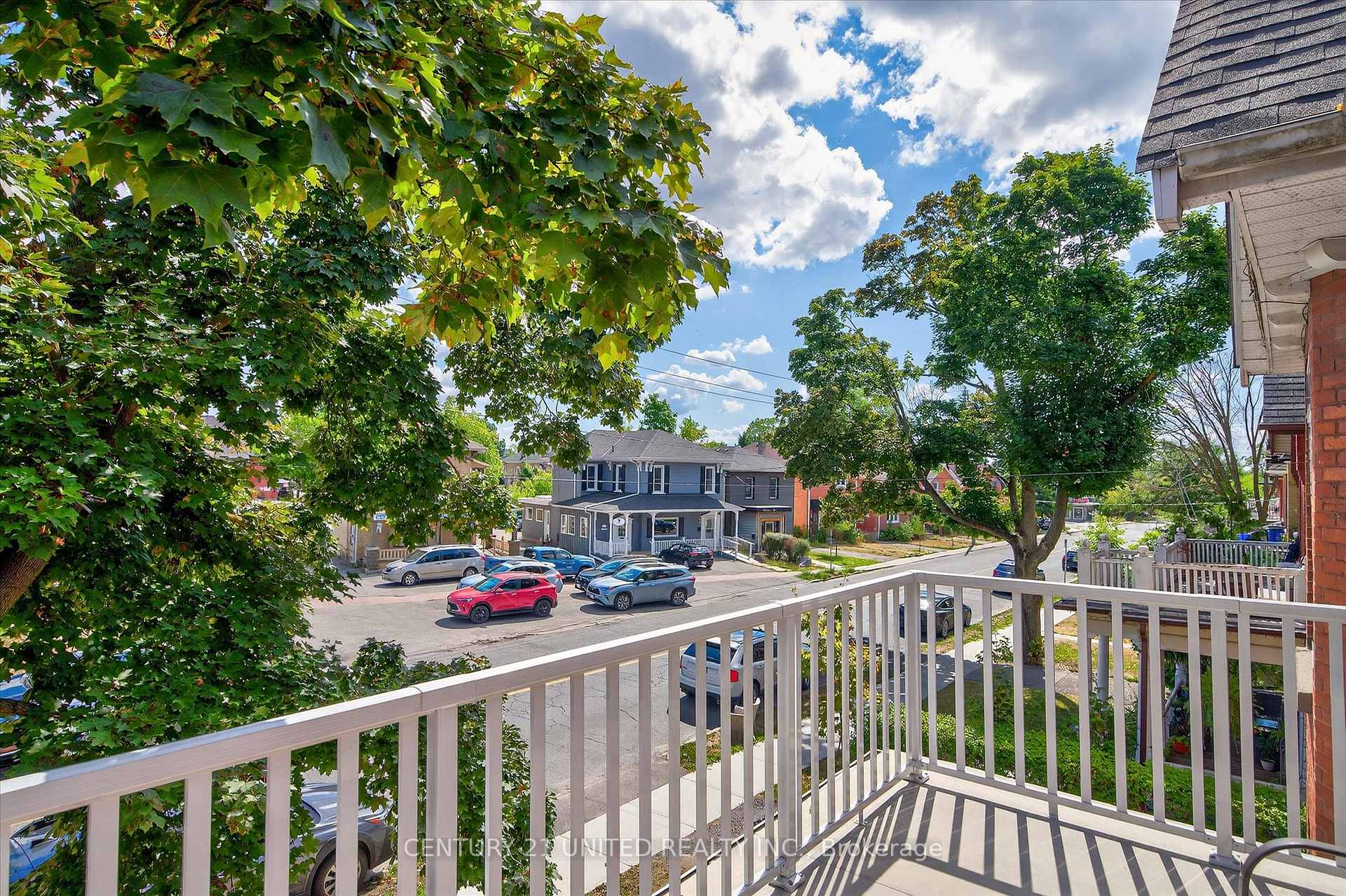 Photo 23 of 313 Park Street N, Peterborough, Town Ward 3 — HOMEH