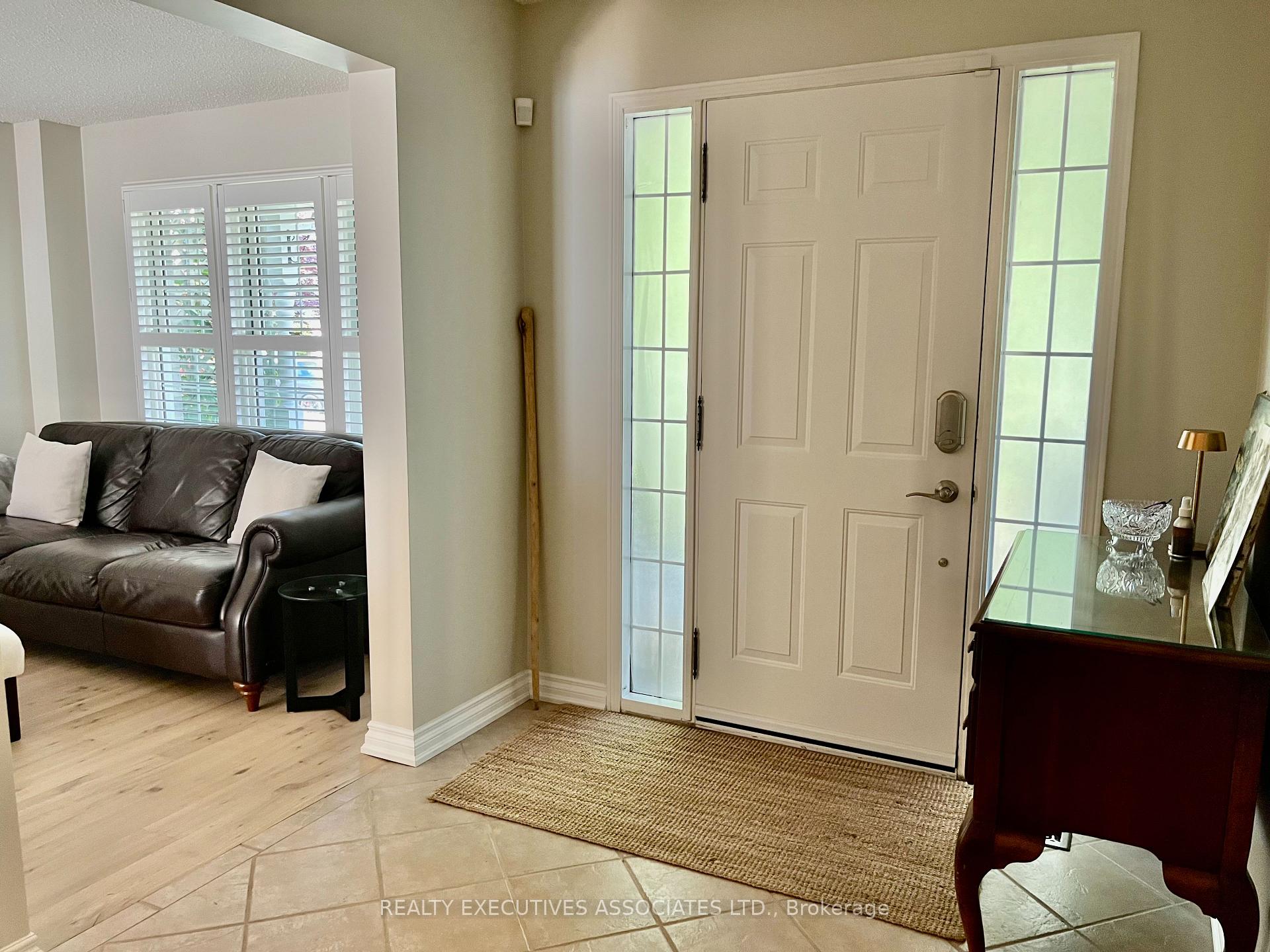 Photo 6 of 946 Snowbird Street, Oshawa, Northglen — HOMEH