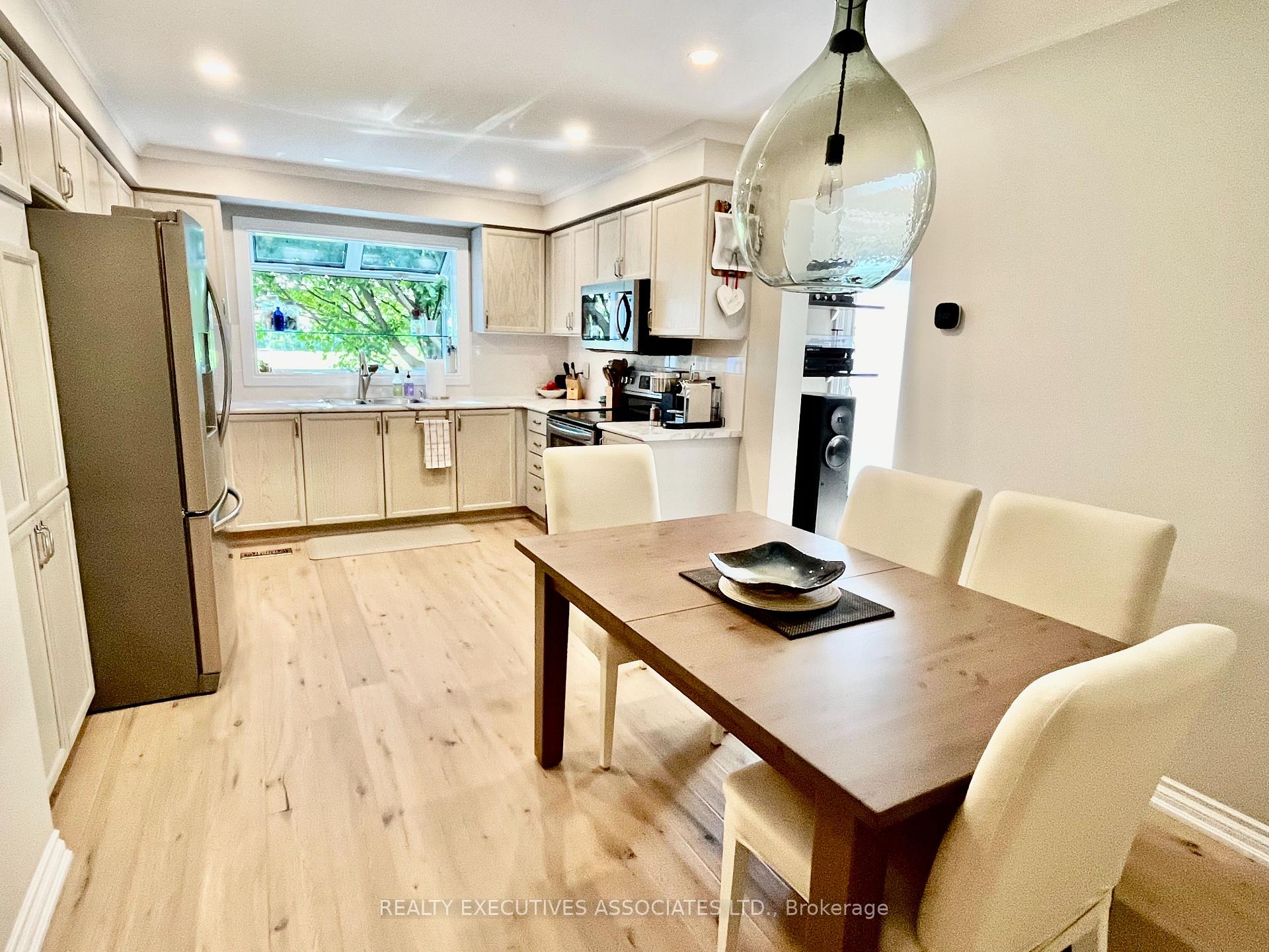 Photo 7 of 946 Snowbird Street, Oshawa, Northglen — HOMEH