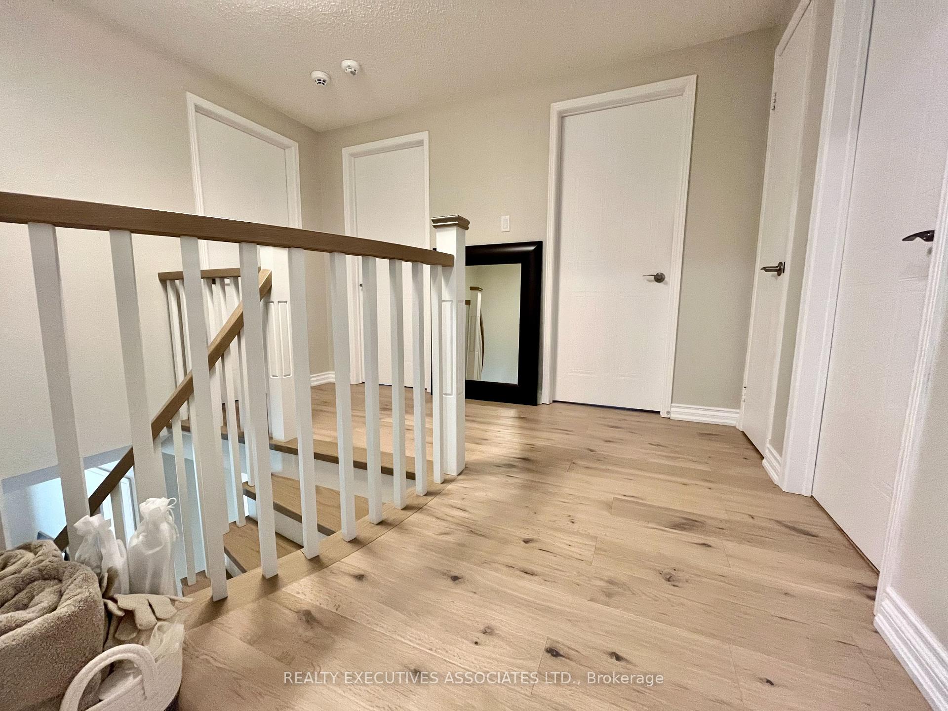 Photo 23 of 946 Snowbird Street, Oshawa, Northglen — HOMEH