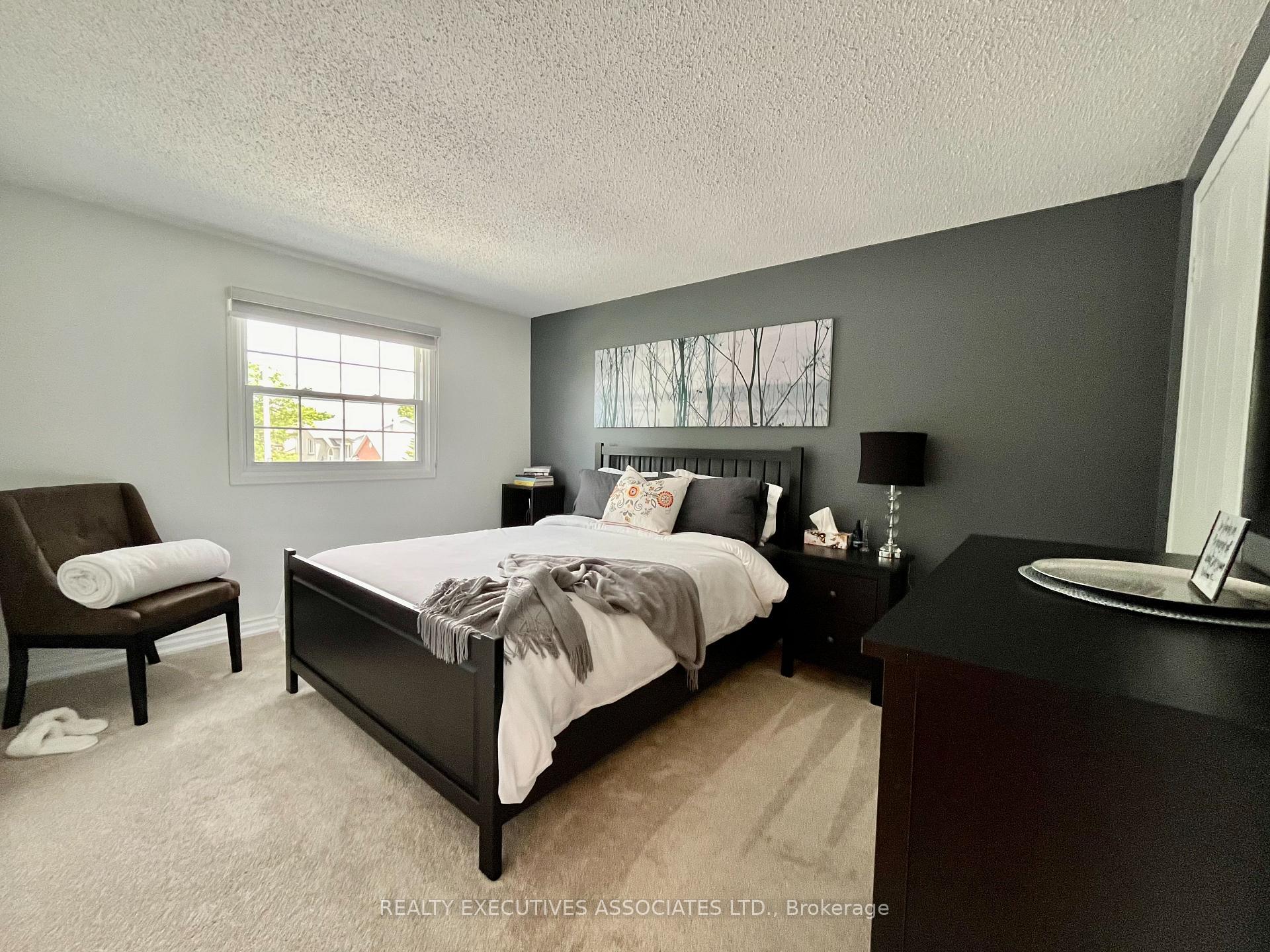 Photo 30 of 946 Snowbird Street, Oshawa, Northglen — HOMEH