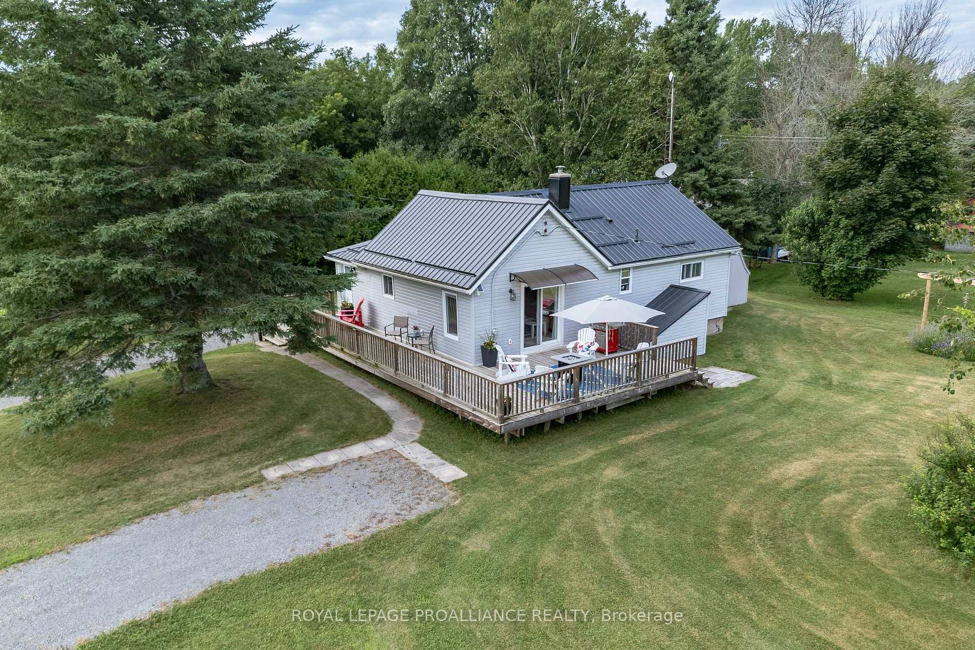 Front of 3191 County Rd 10