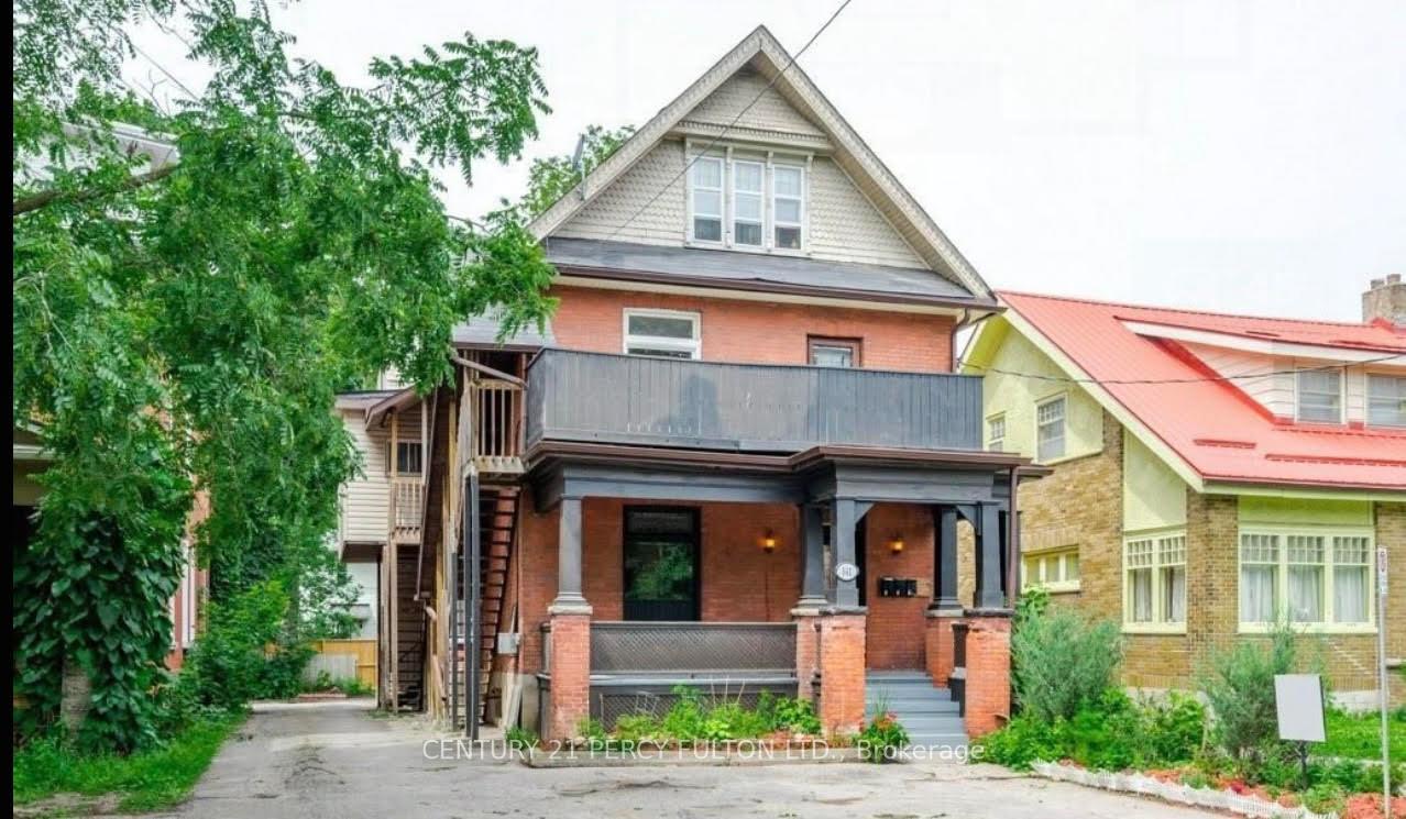 Front of 541 Aylmer Street N