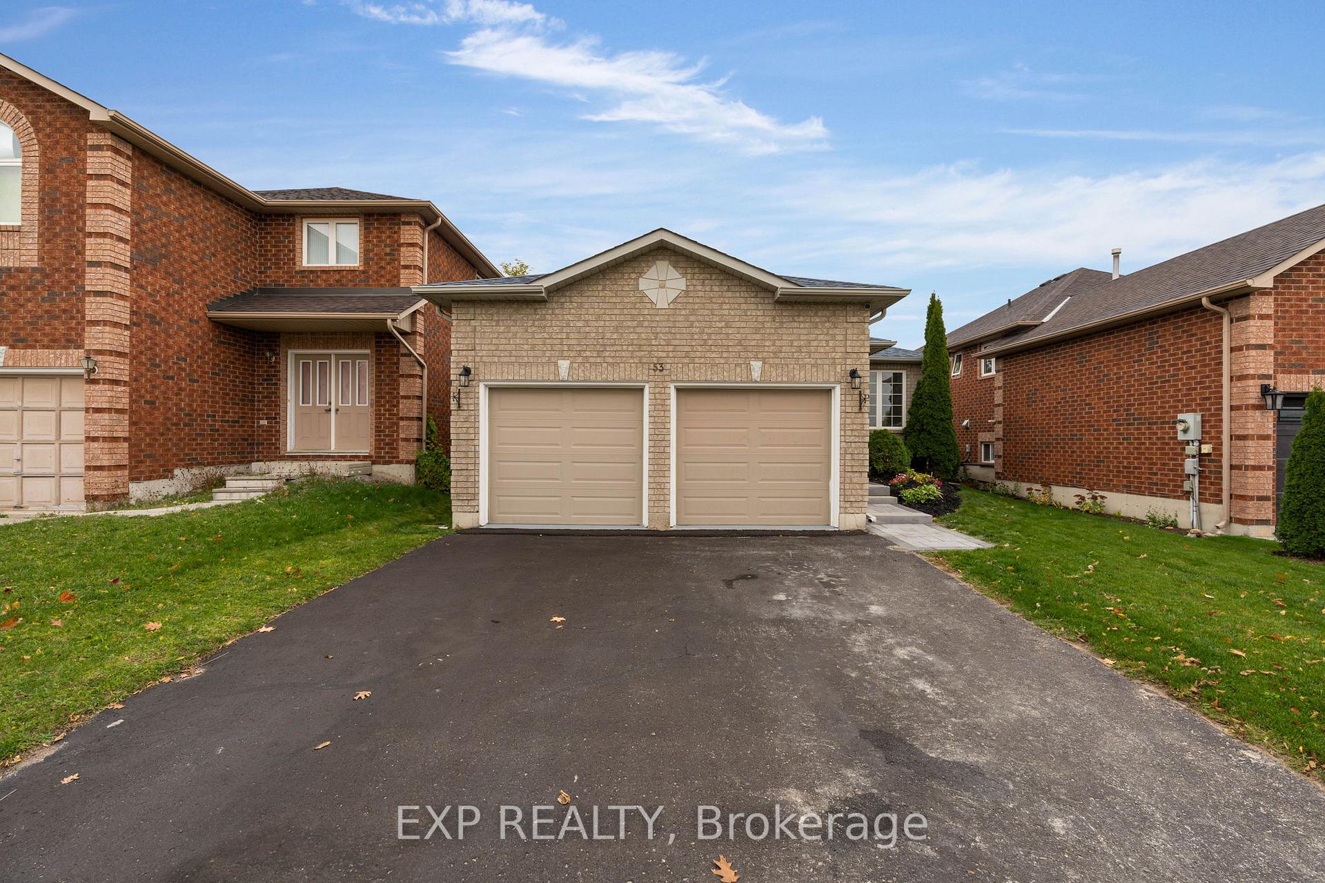 Photo 3 of 53 Seline Crescent, Barrie, Painswick South — HOMEH