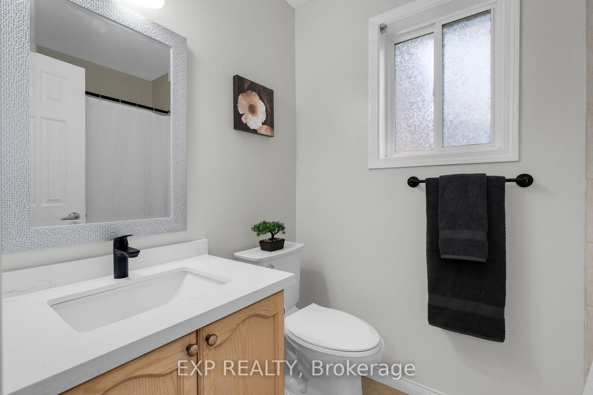 Photo 19 of 53 Seline Crescent, Barrie, Painswick South — HOMEH