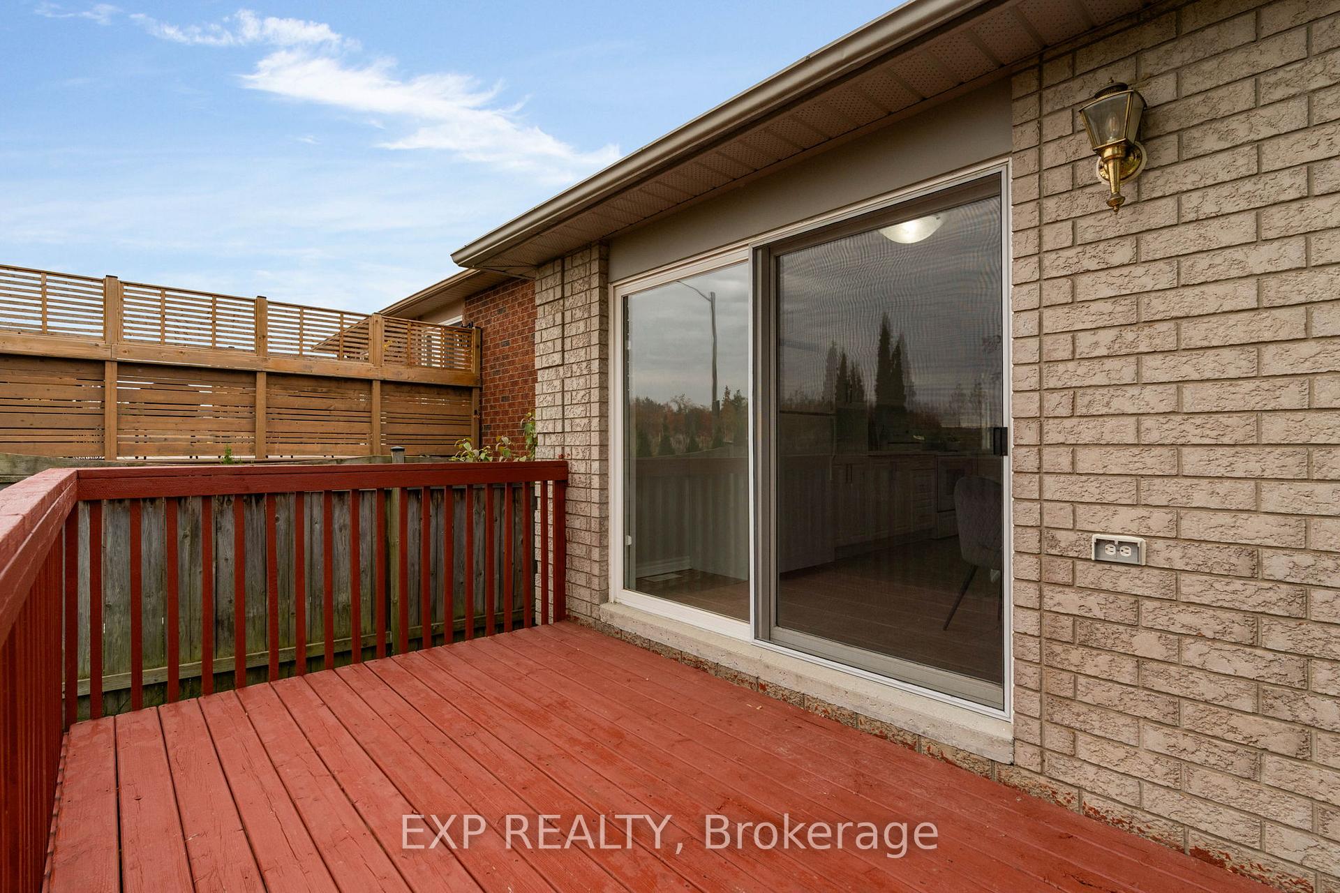 Photo 16 of 53 Seline Crescent, Barrie, Painswick South — HOMEH