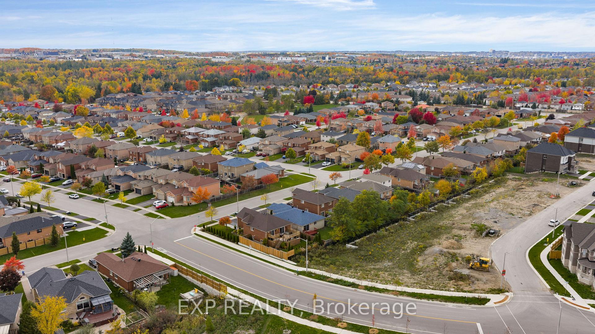 Photo 23 of 53 Seline Crescent, Barrie, Painswick South — HOMEH
