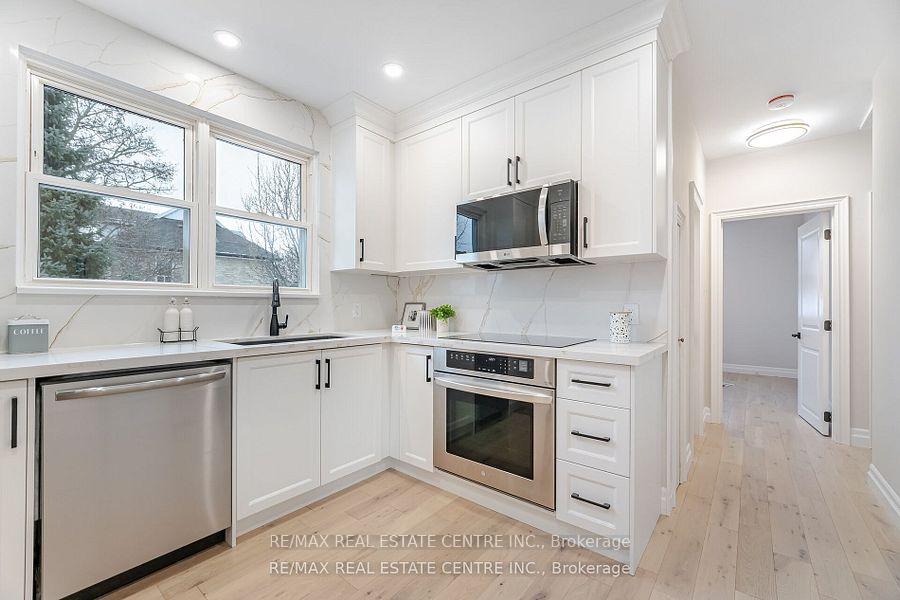 Photo 13 of 531 King Street E, Oshawa, Central — HOMEH