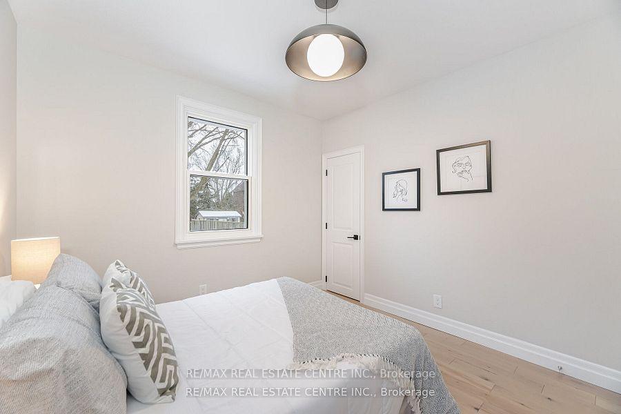 Photo 23 of 531 King Street E, Oshawa, Central — HOMEH