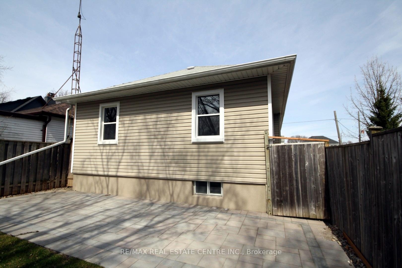 Photo 38 of 531 King Street E, Oshawa, Central — HOMEH