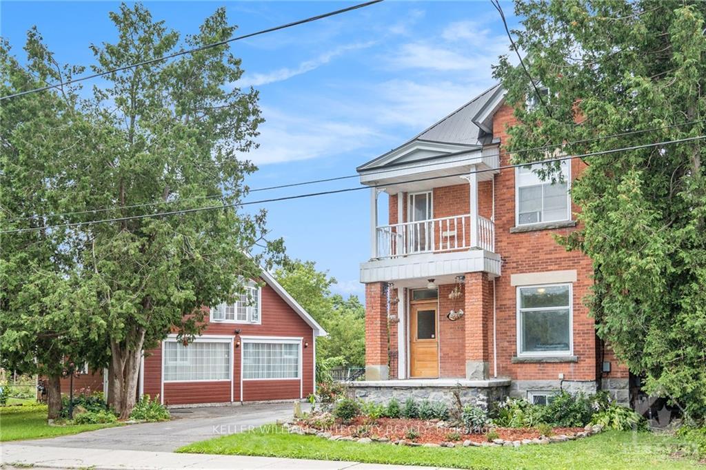 Photo 2 of 1820 Farwel Street, Ottawa, Vars Village — HOMEH