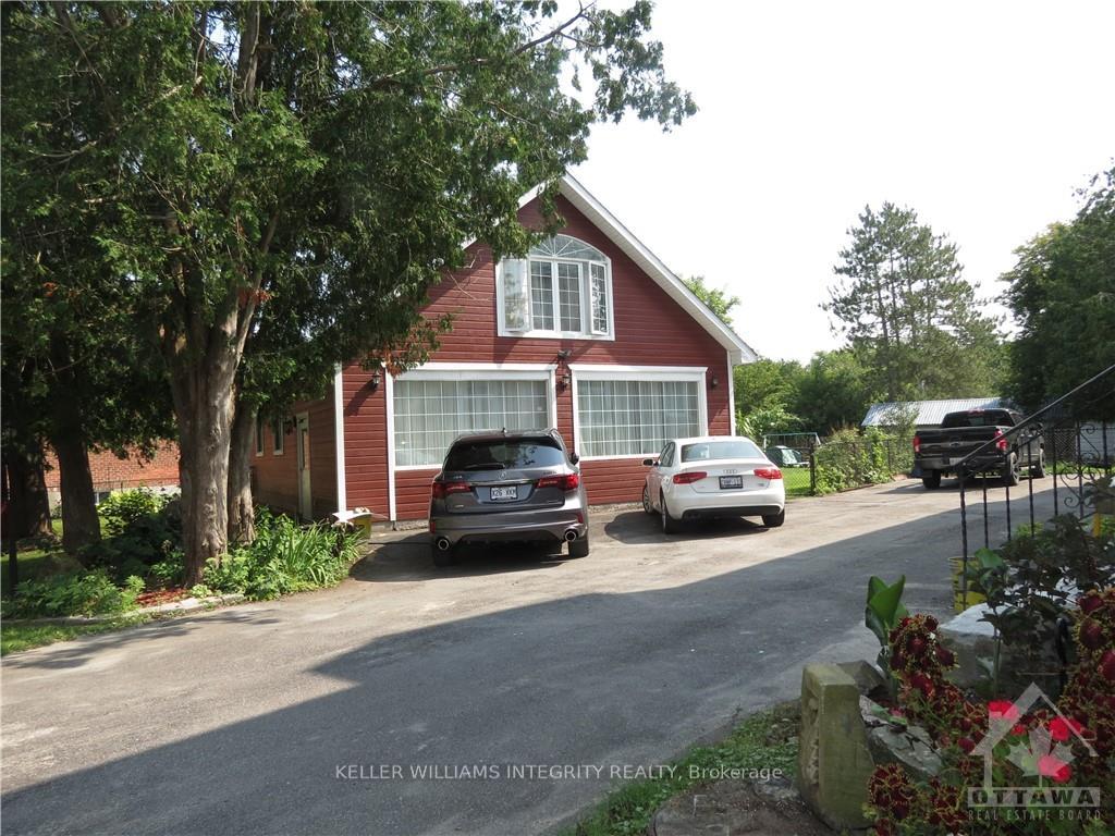 Photo 3 of 1820 Farwel Street, Ottawa, Vars Village — HOMEH