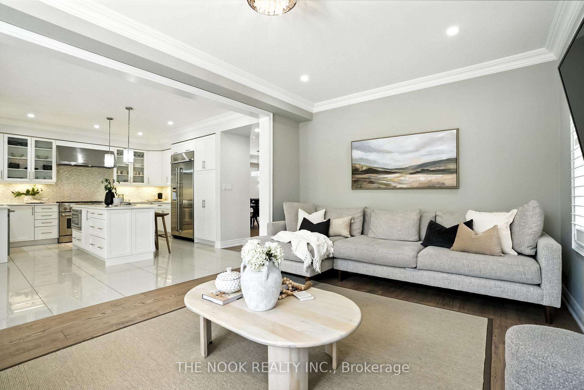 Photo 13 of 30 Rumbellow Crescent, Ajax, Northeast Ajax — HOMEH